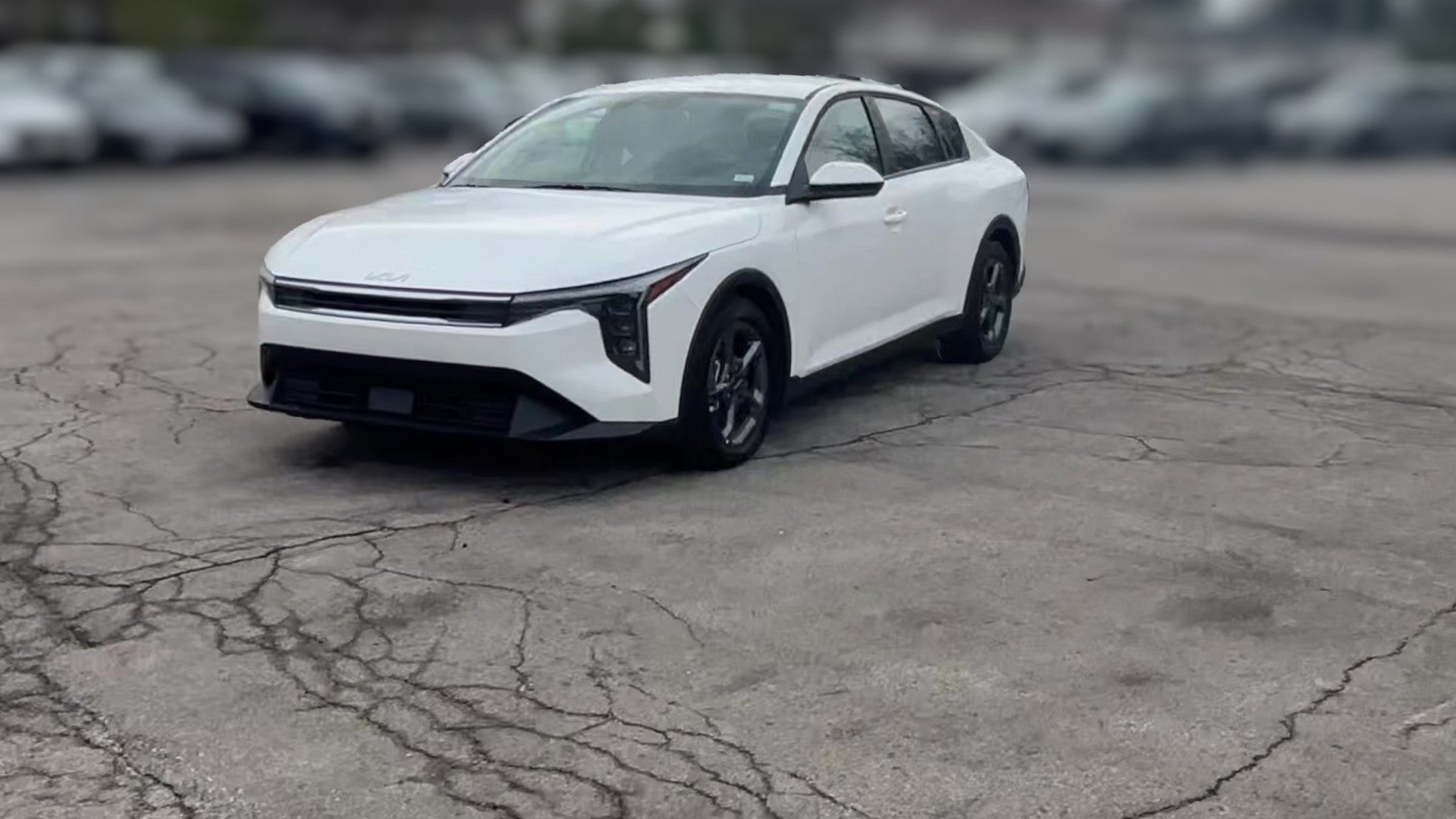 2025 Kia K4 vehicle photo