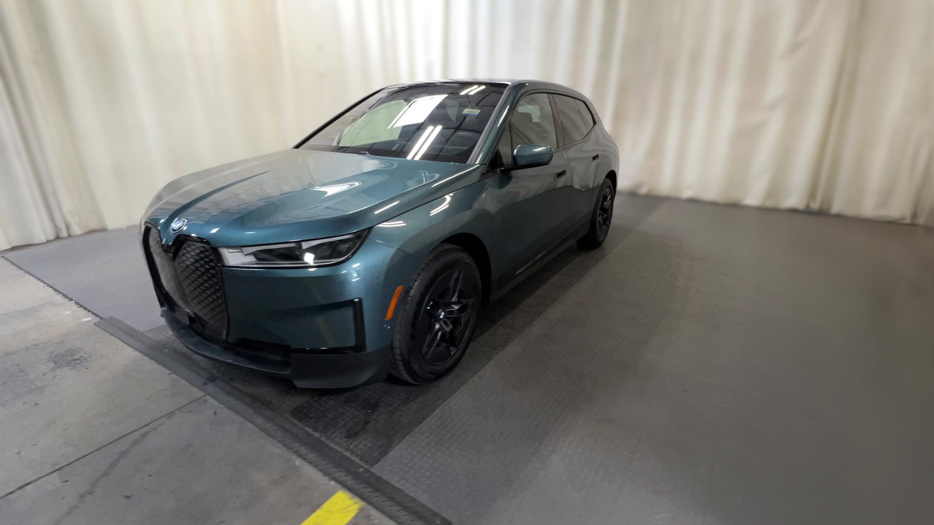 2025 BMW iX vehicle photo