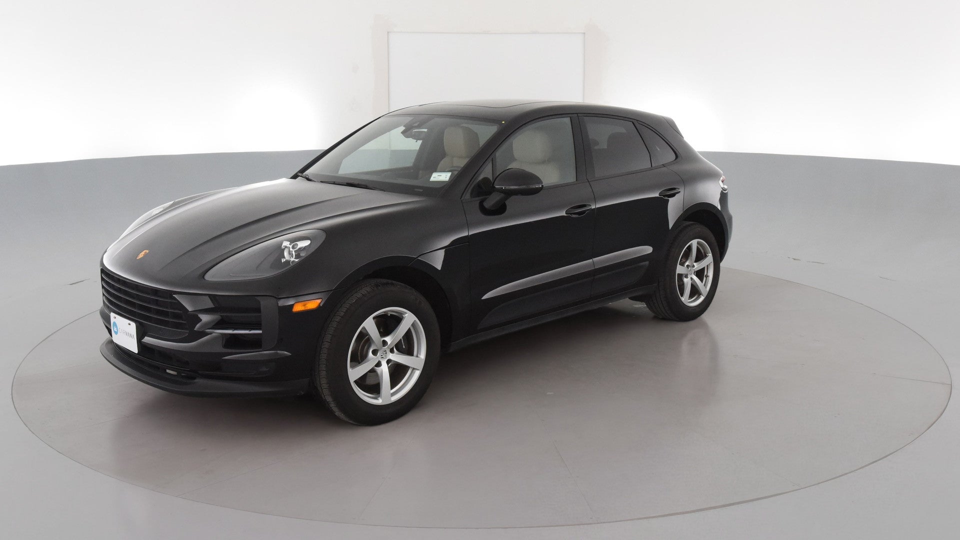 2019 Porsche Macan vehicle photo