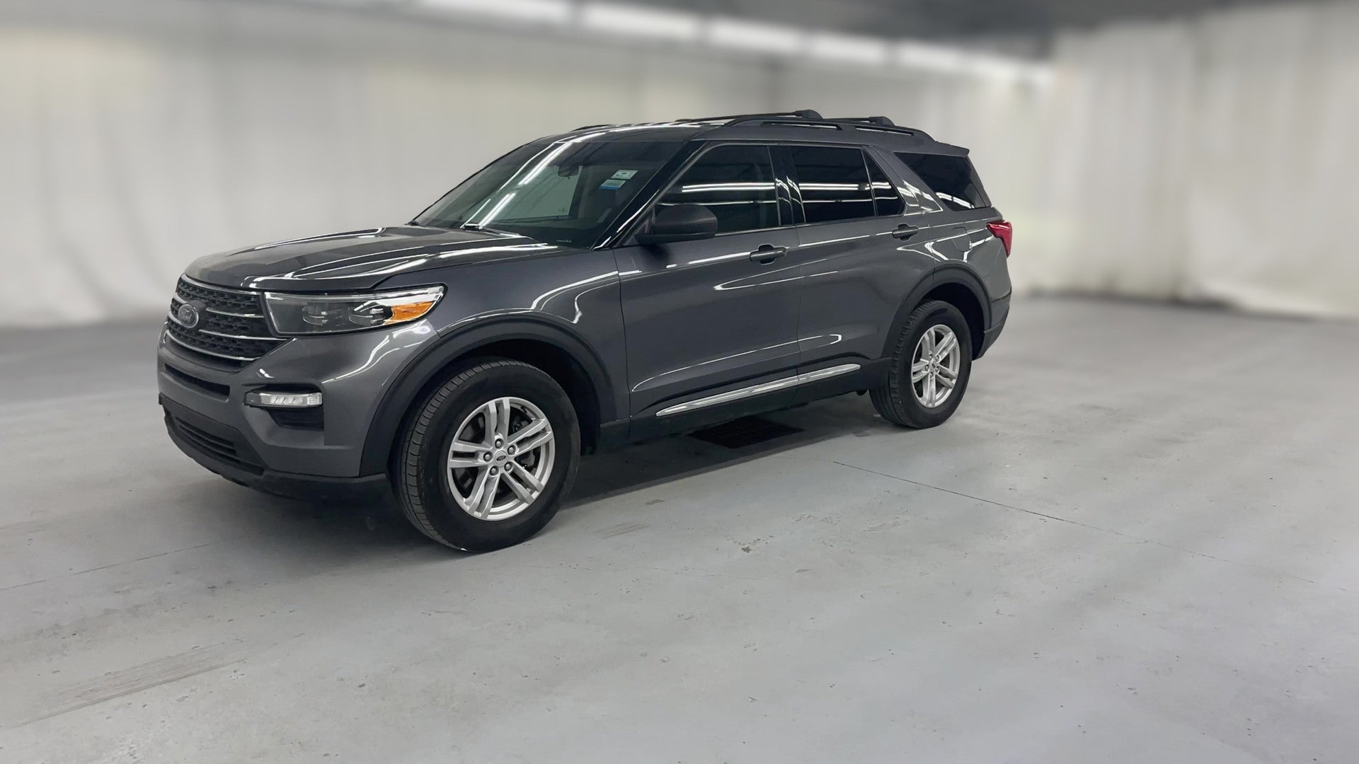 2022 Ford Explorer vehicle photo