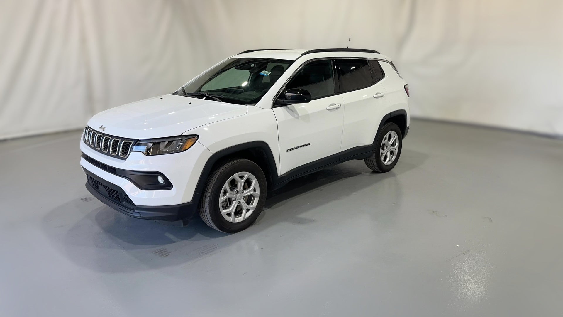 2024 Jeep Compass vehicle photo