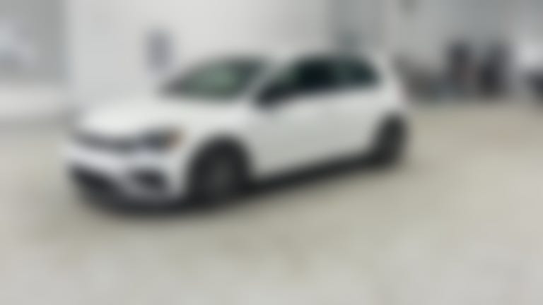 2018 Volkswagen Golf R vehicle photo
