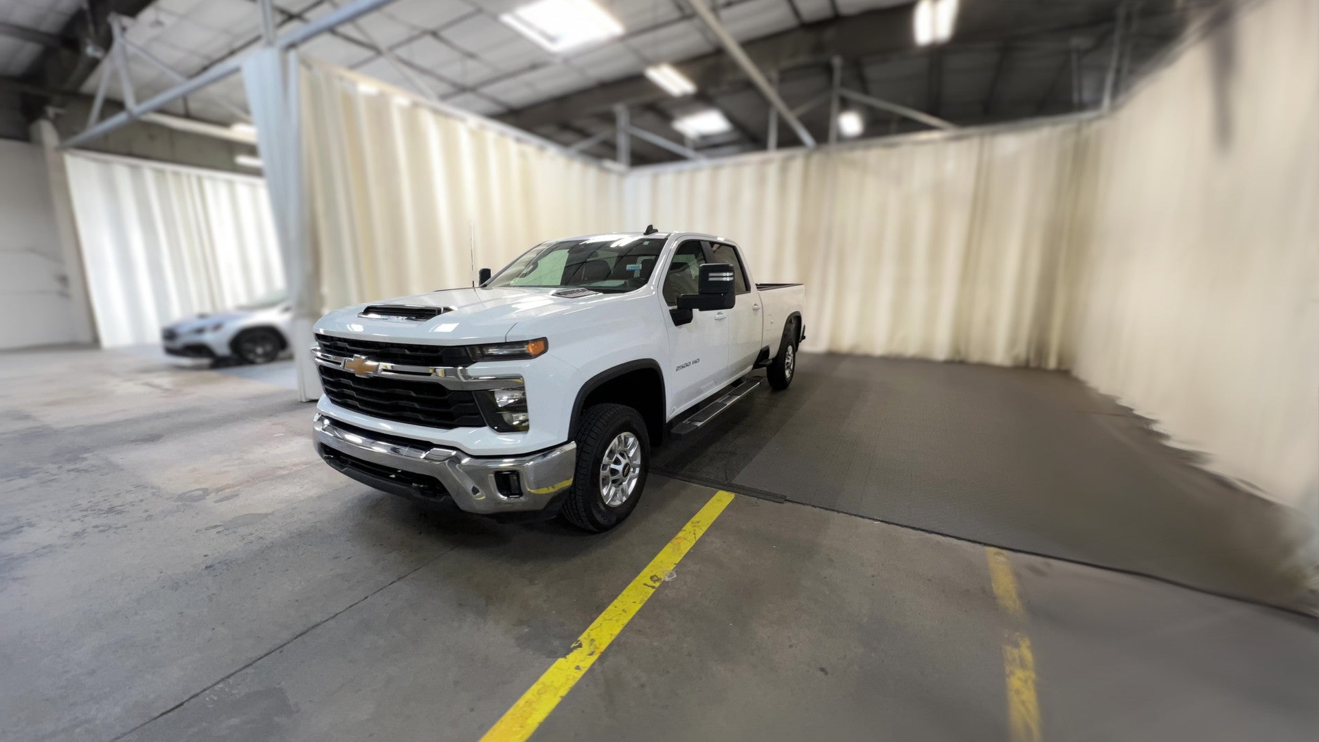 2025 Chevrolet Silverado 2500 HD Crew Cab vehicle photo
