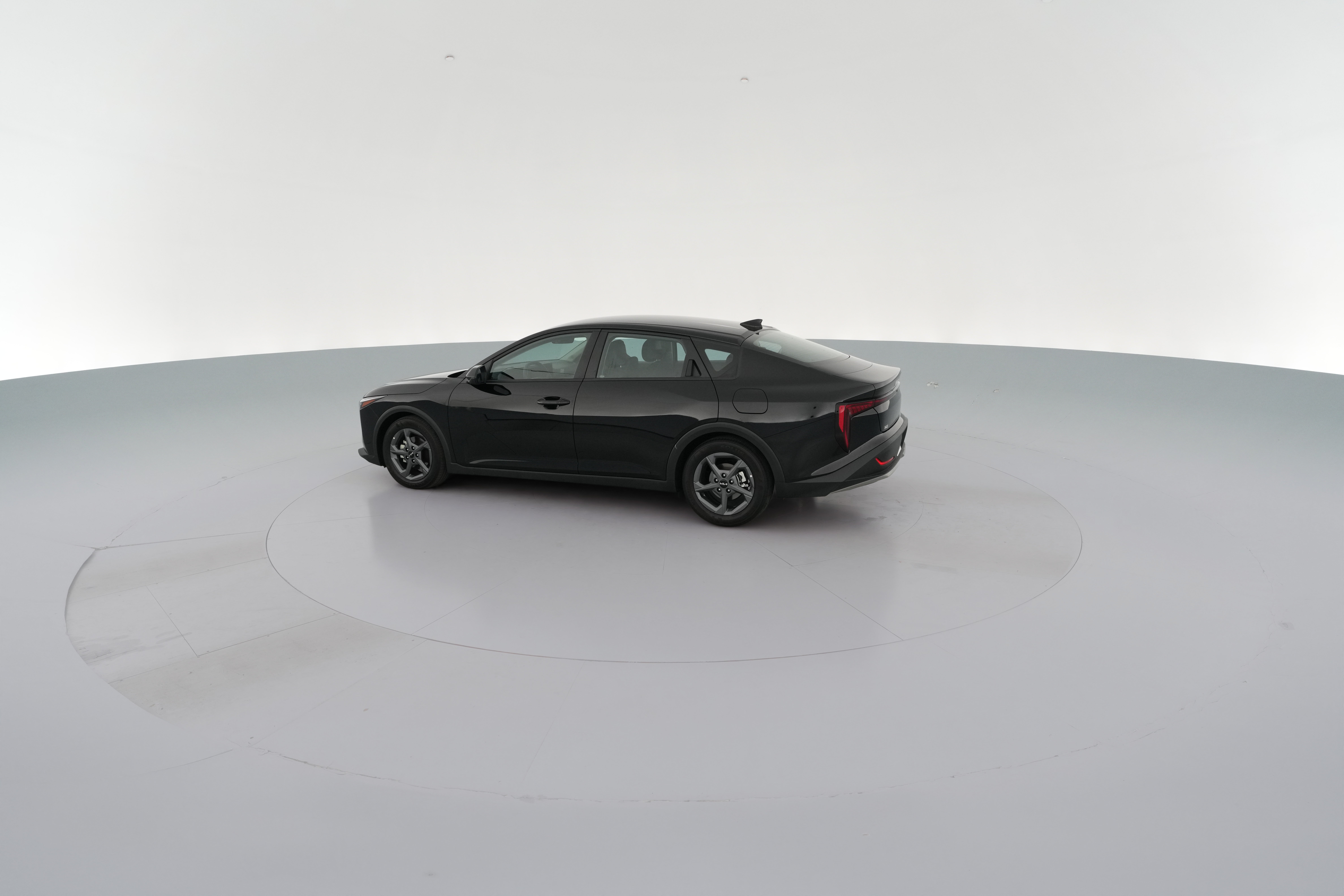 2025 Kia K4 LXS - Photo 25