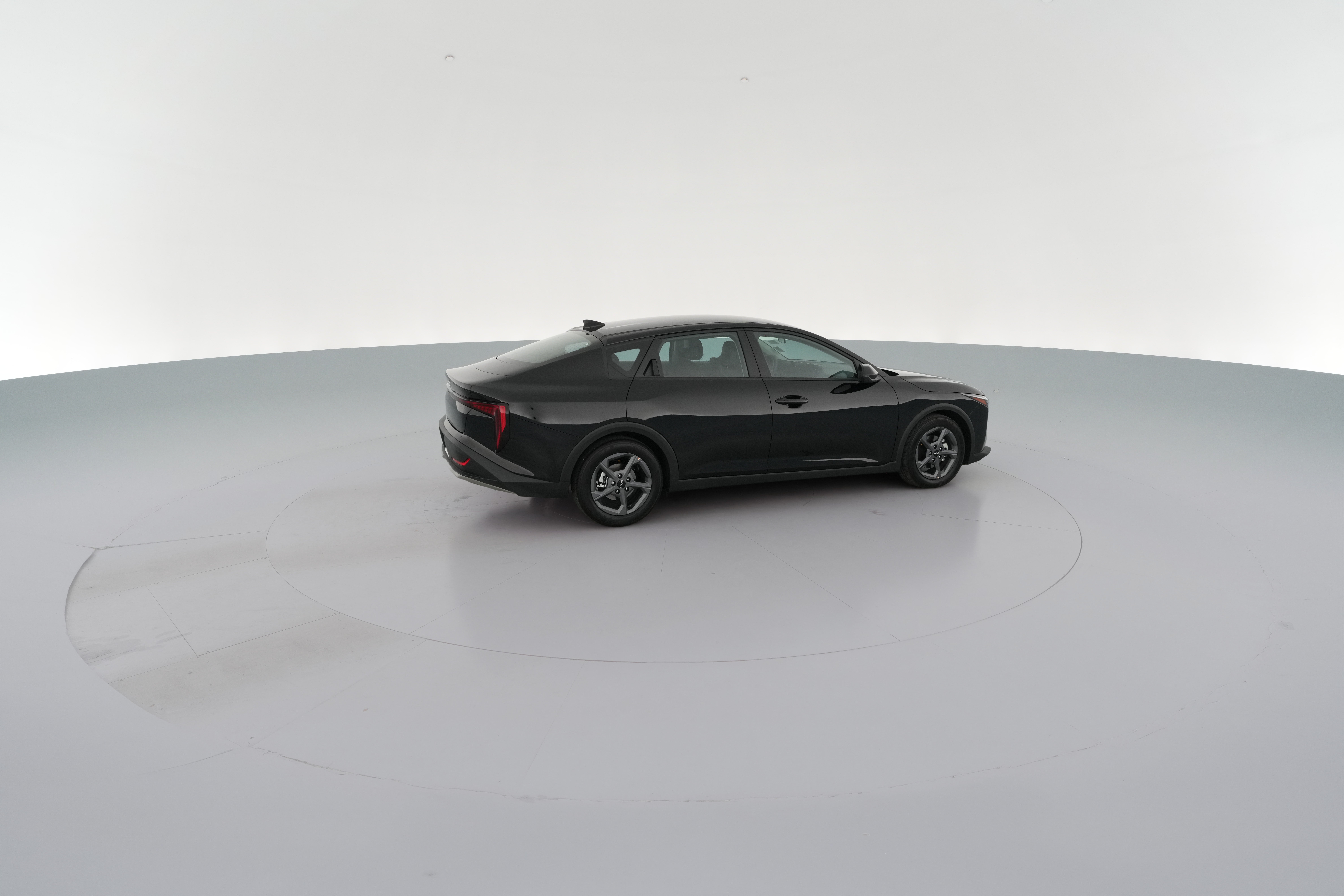 2025 Kia K4 LXS - Photo 31