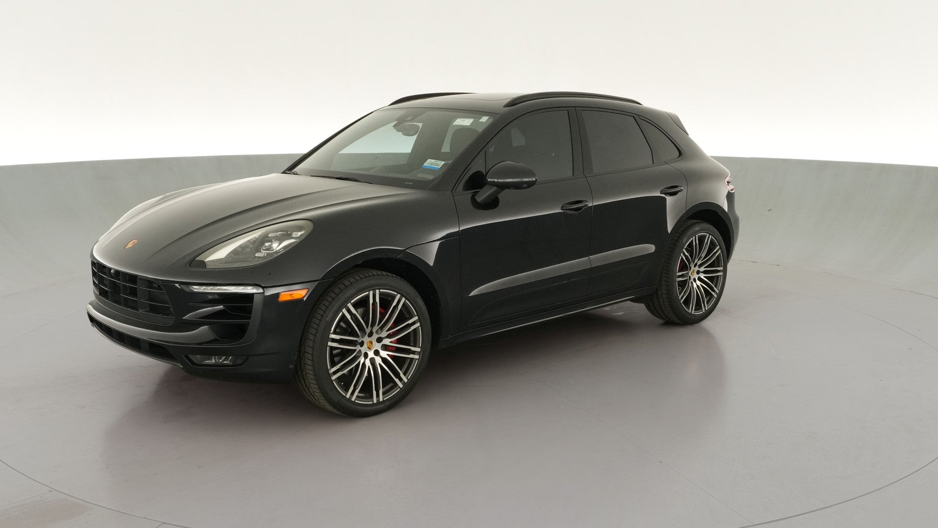2018 Porsche Macan vehicle photo