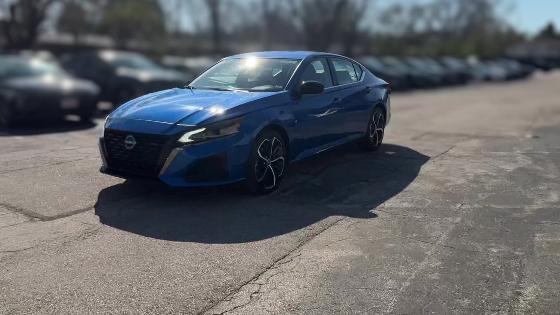 2025 Nissan Altima vehicle photo