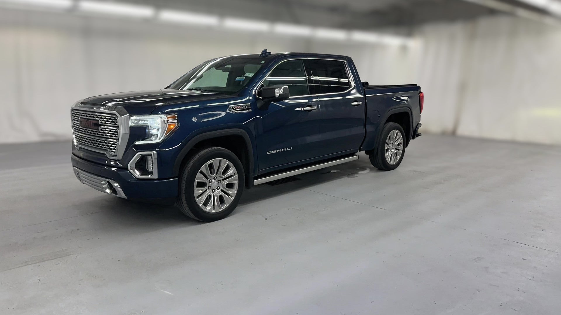 2021 GMC Sierra 1500 Crew Cab vehicle photo