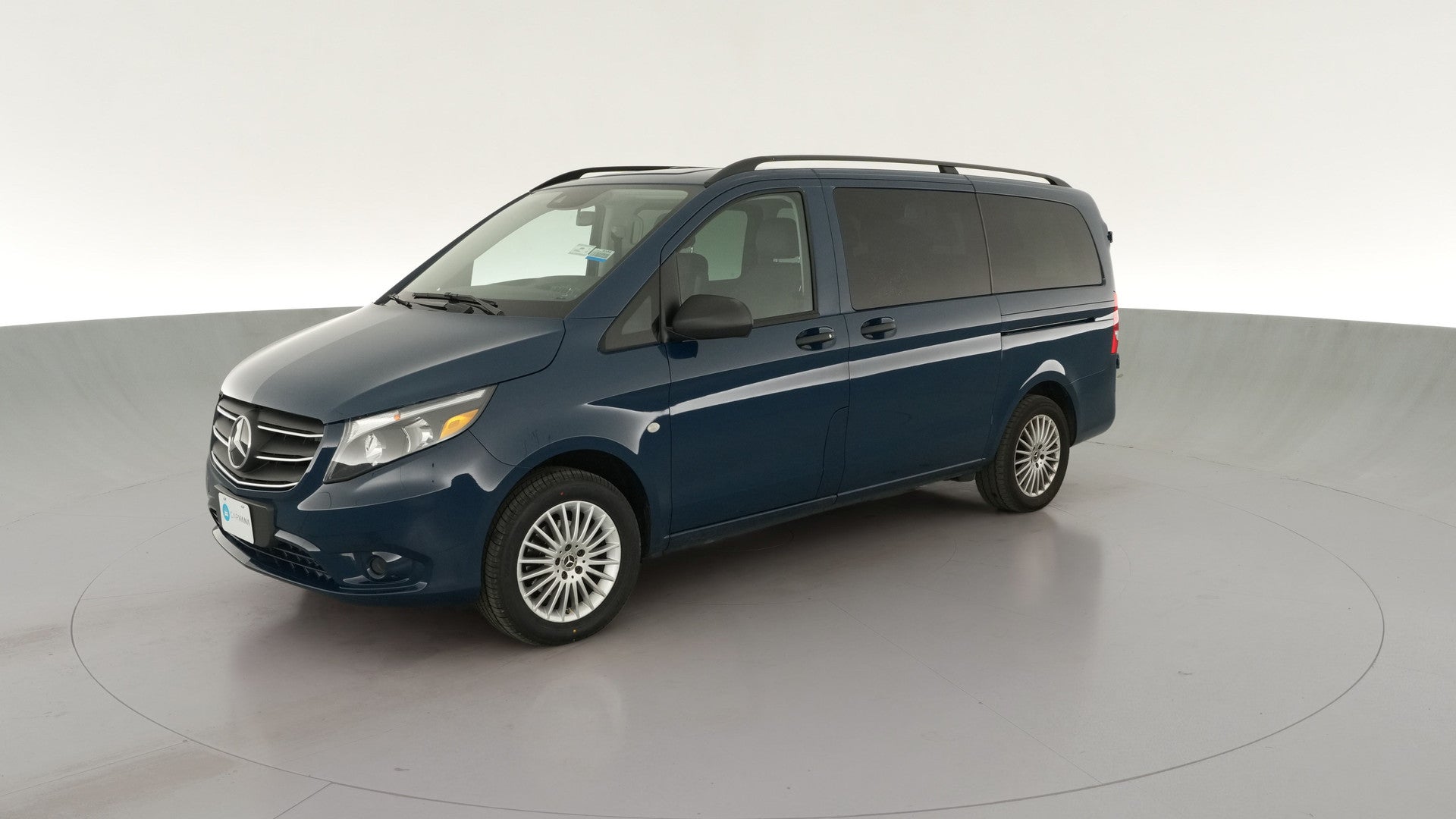 2023 Mercedes-Benz Metris Passenger vehicle photo