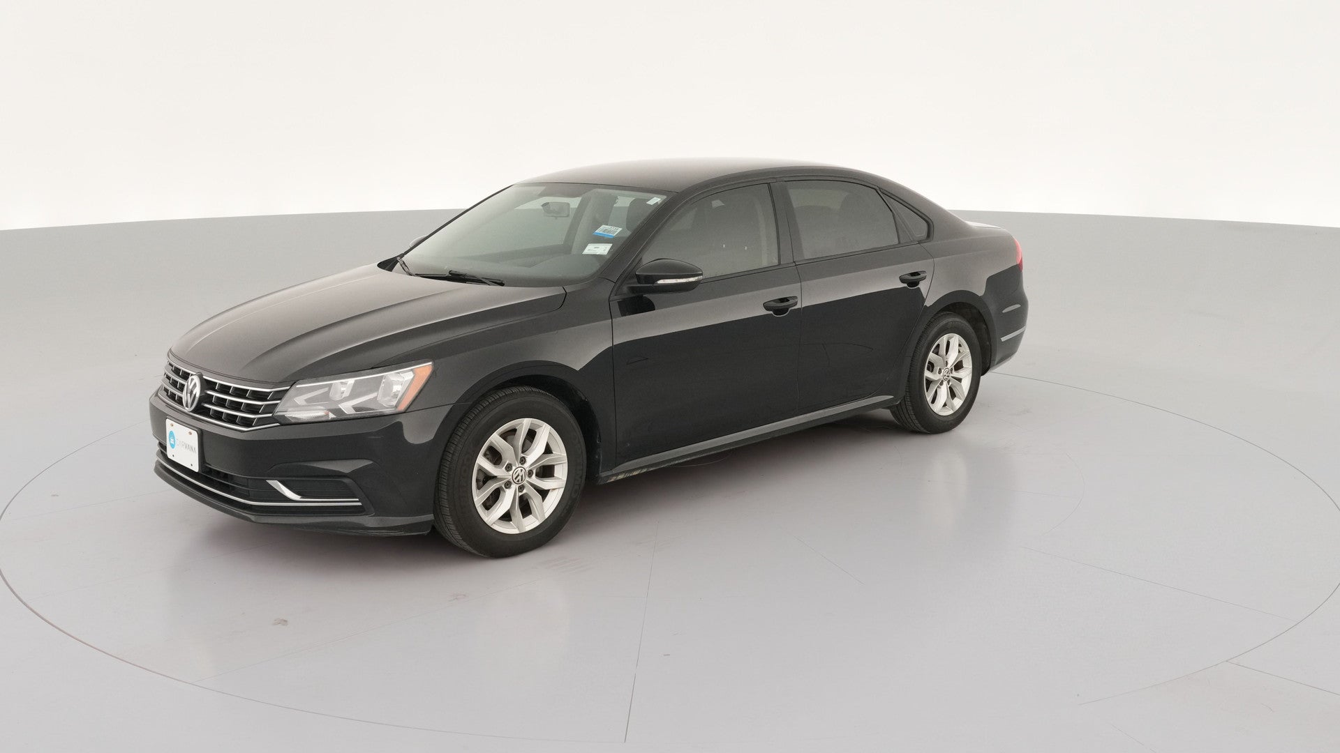 2018 Volkswagen Passat vehicle photo