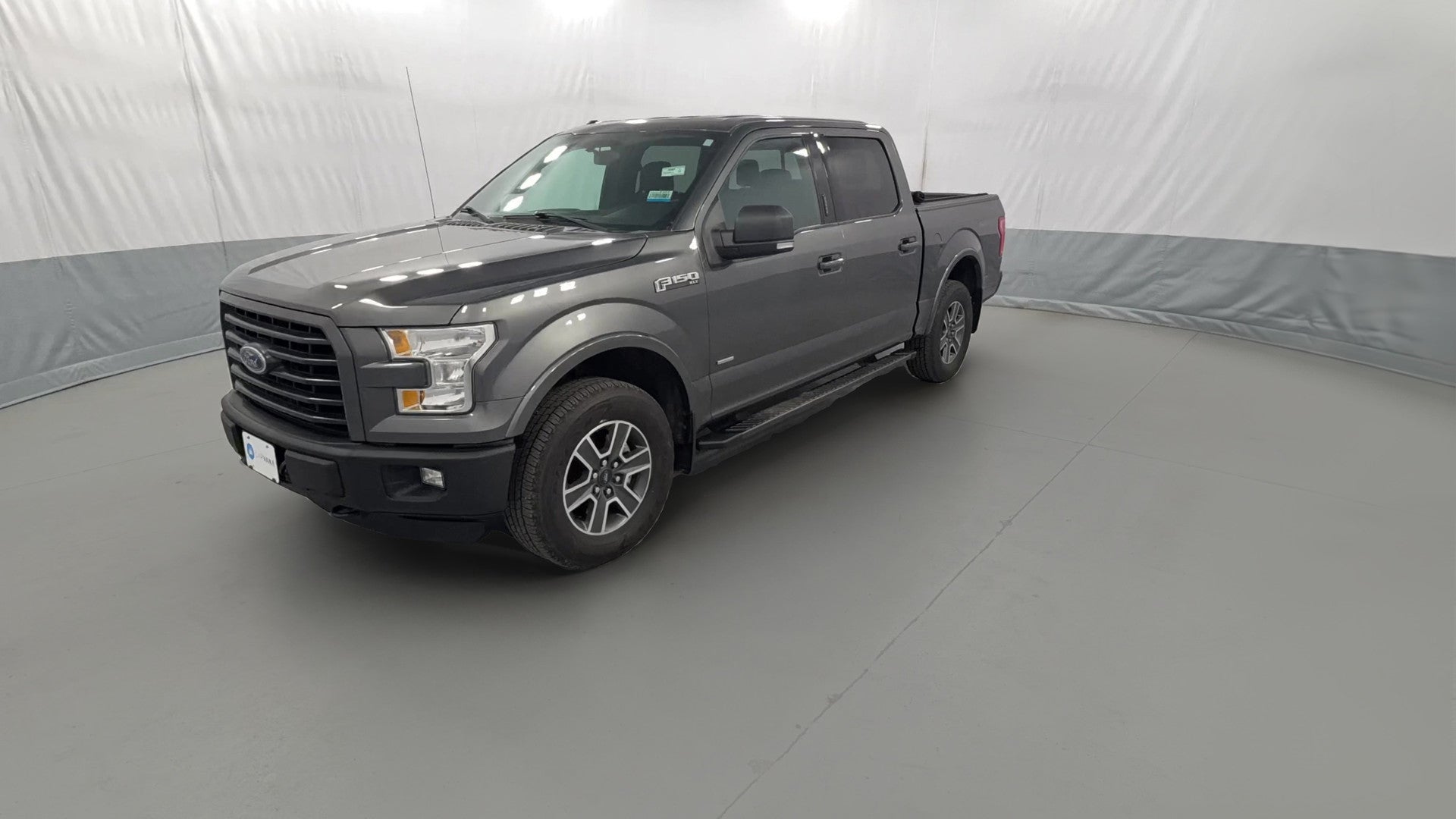 2016 Ford F150 SuperCrew Cab vehicle photo