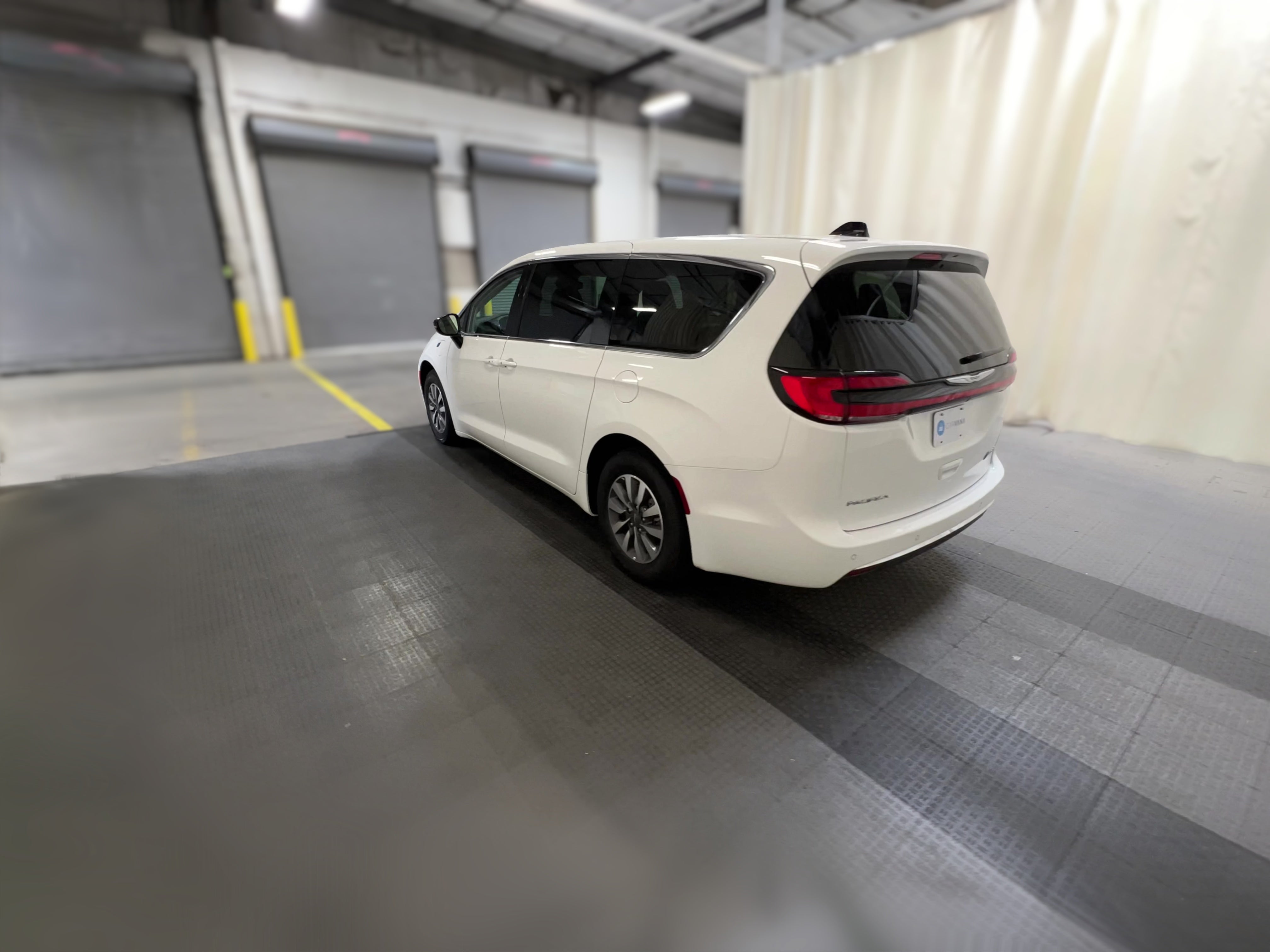 2024 Chrysler Pacifica PHEV Select - Photo 35