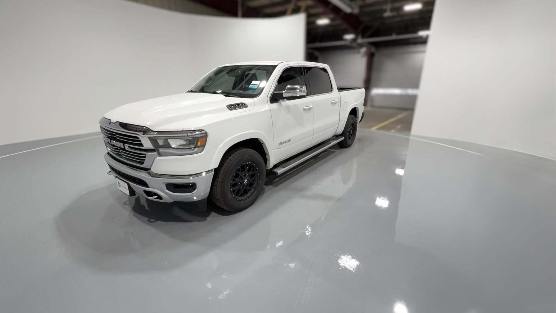 2020 Ram 1500 Crew Cab vehicle photo