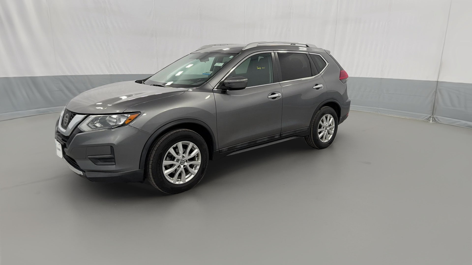2017 Nissan Rogue vehicle photo