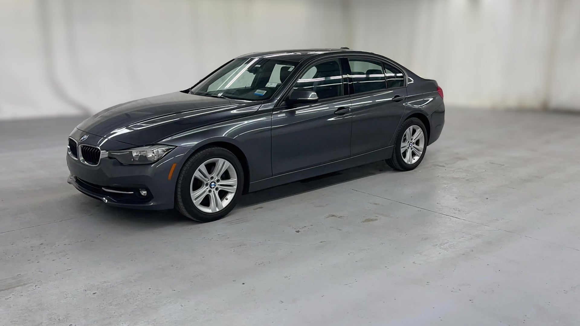 2016 BMW 3 Series vehicle photo