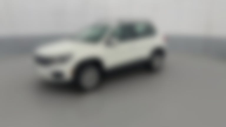 2018 Volkswagen Tiguan Limited vehicle photo