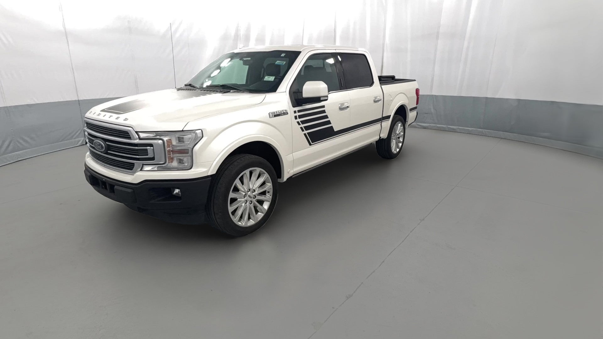 2018 Ford F150 SuperCrew Cab vehicle photo