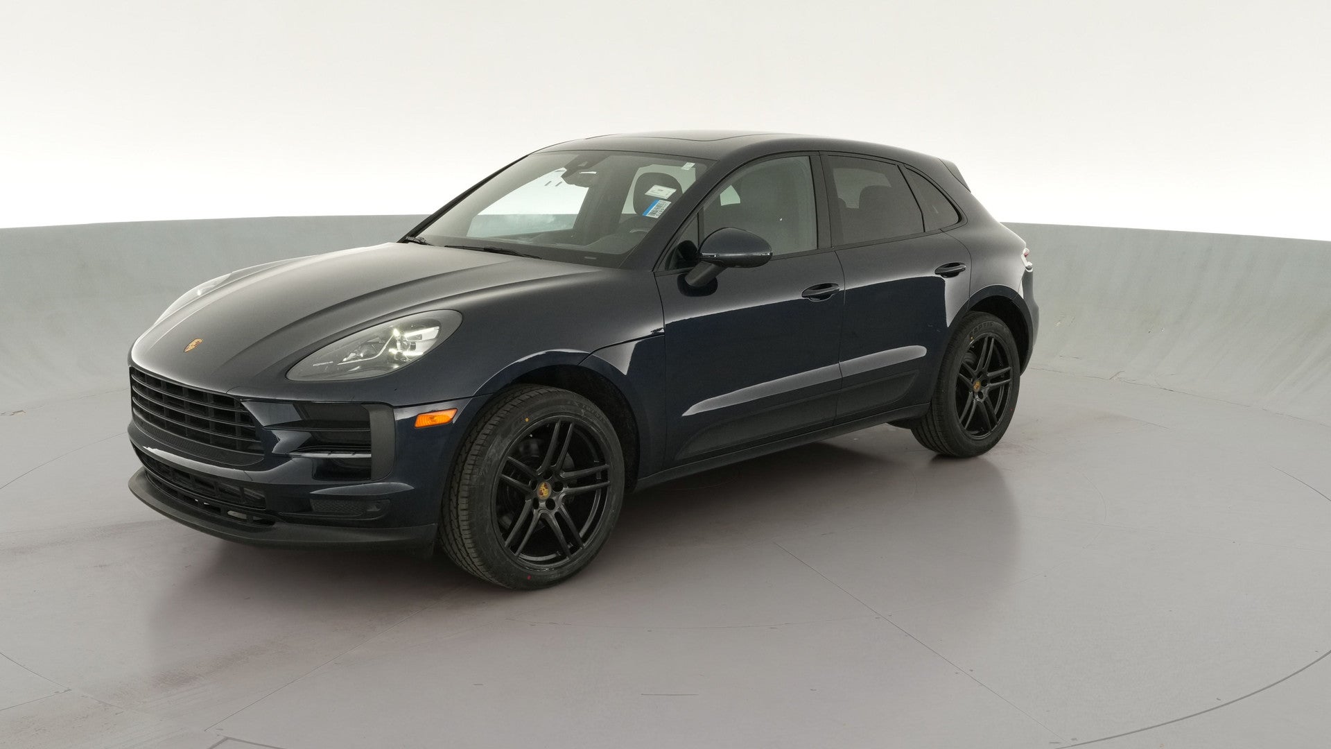 2020 Porsche Macan vehicle photo