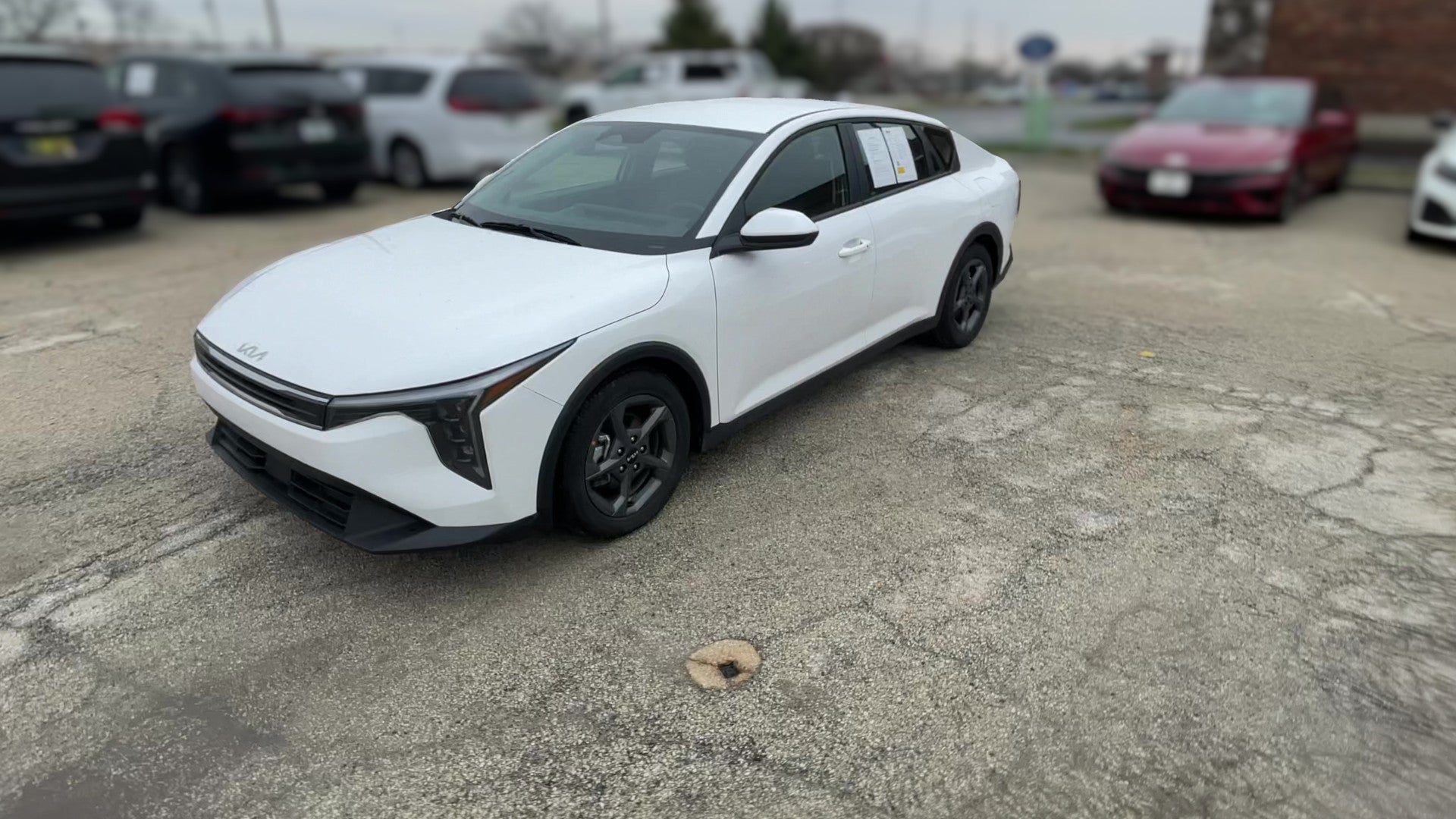 2025 Kia K4 vehicle photo