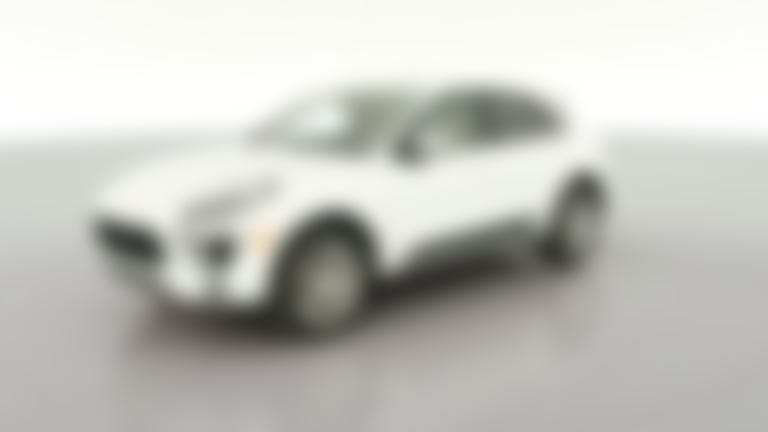 2018 Porsche Macan vehicle photo