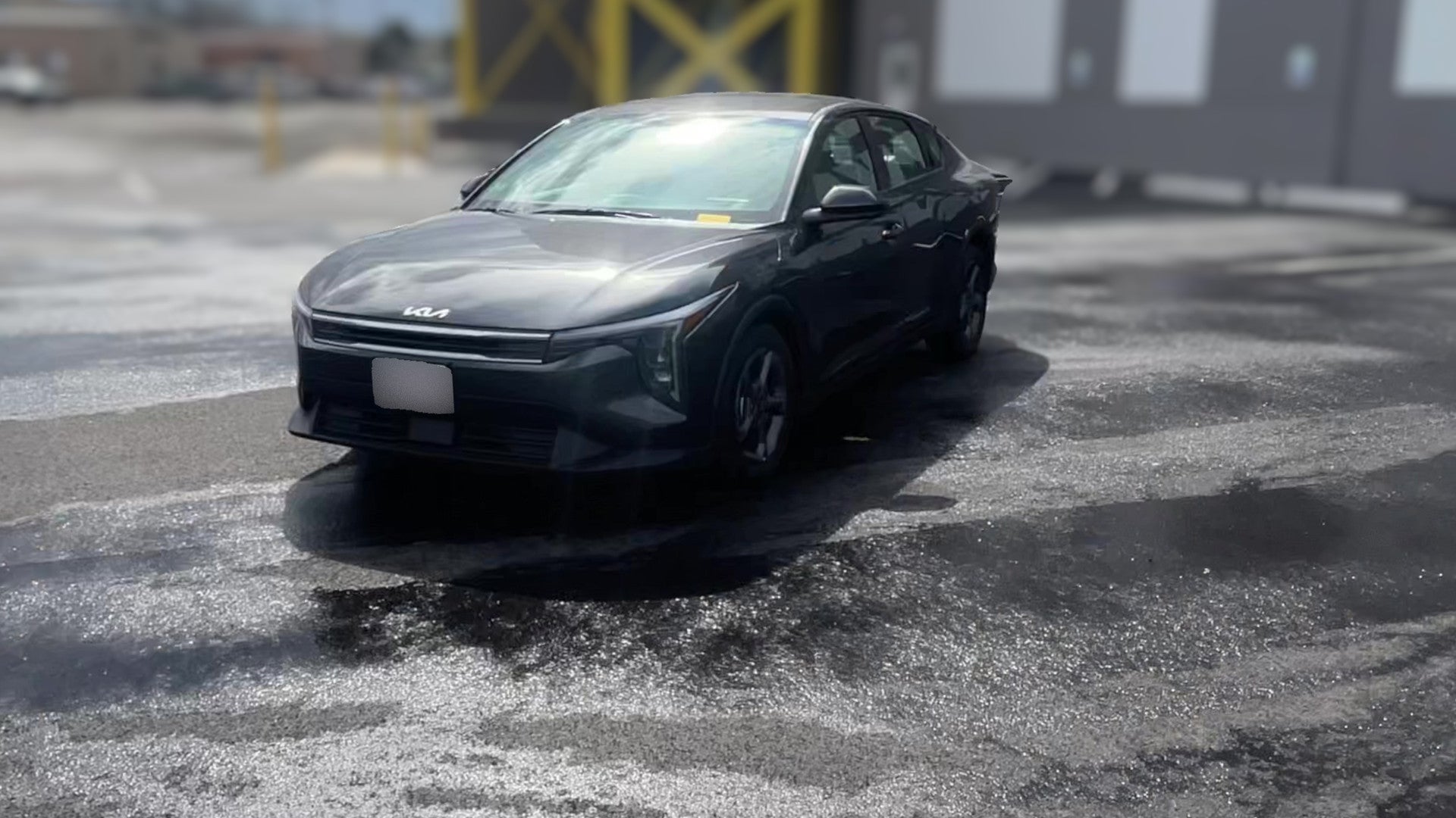 2025 Kia K4 vehicle photo