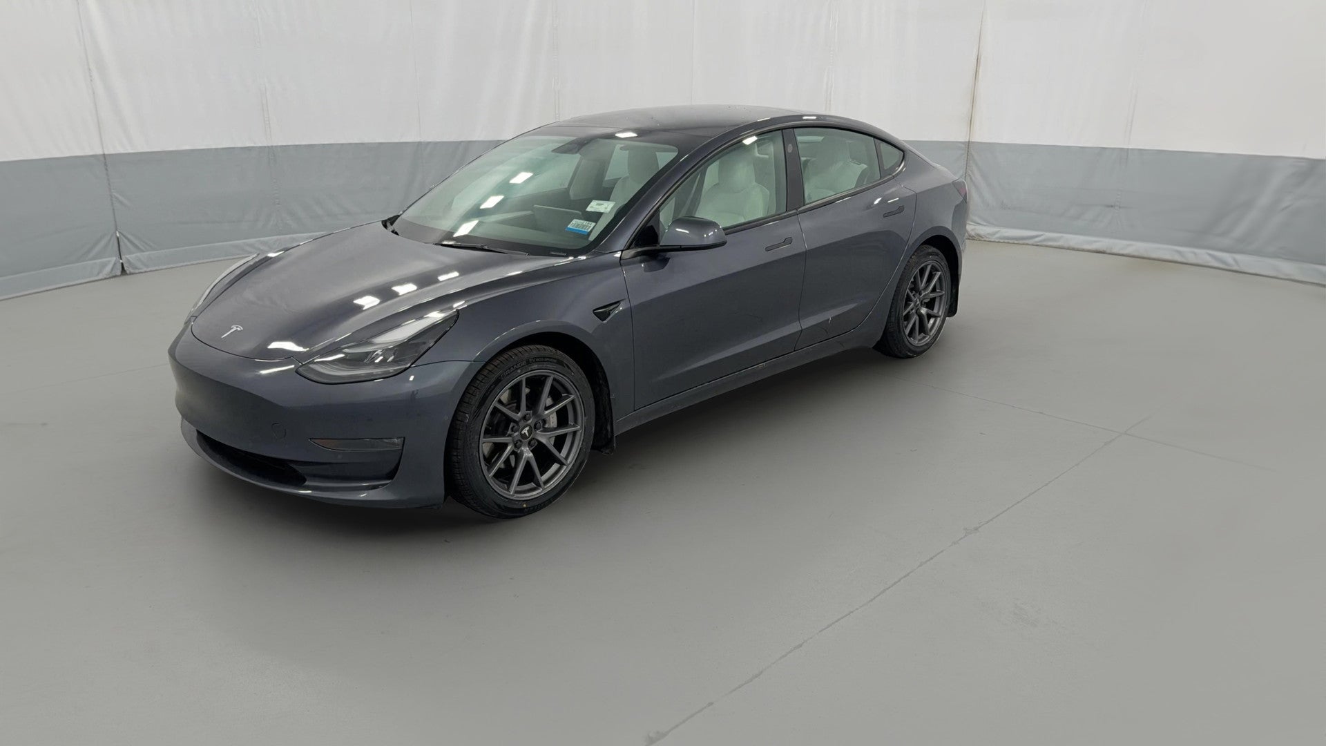 2022 Tesla Model 3 vehicle photo