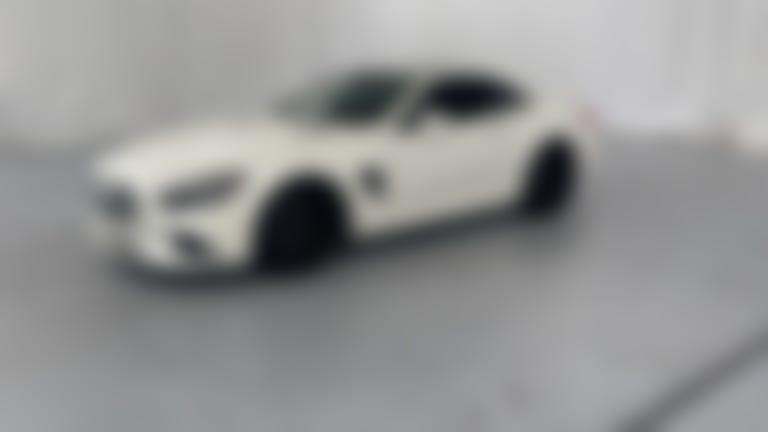 2017 Mercedes-Benz SL vehicle photo