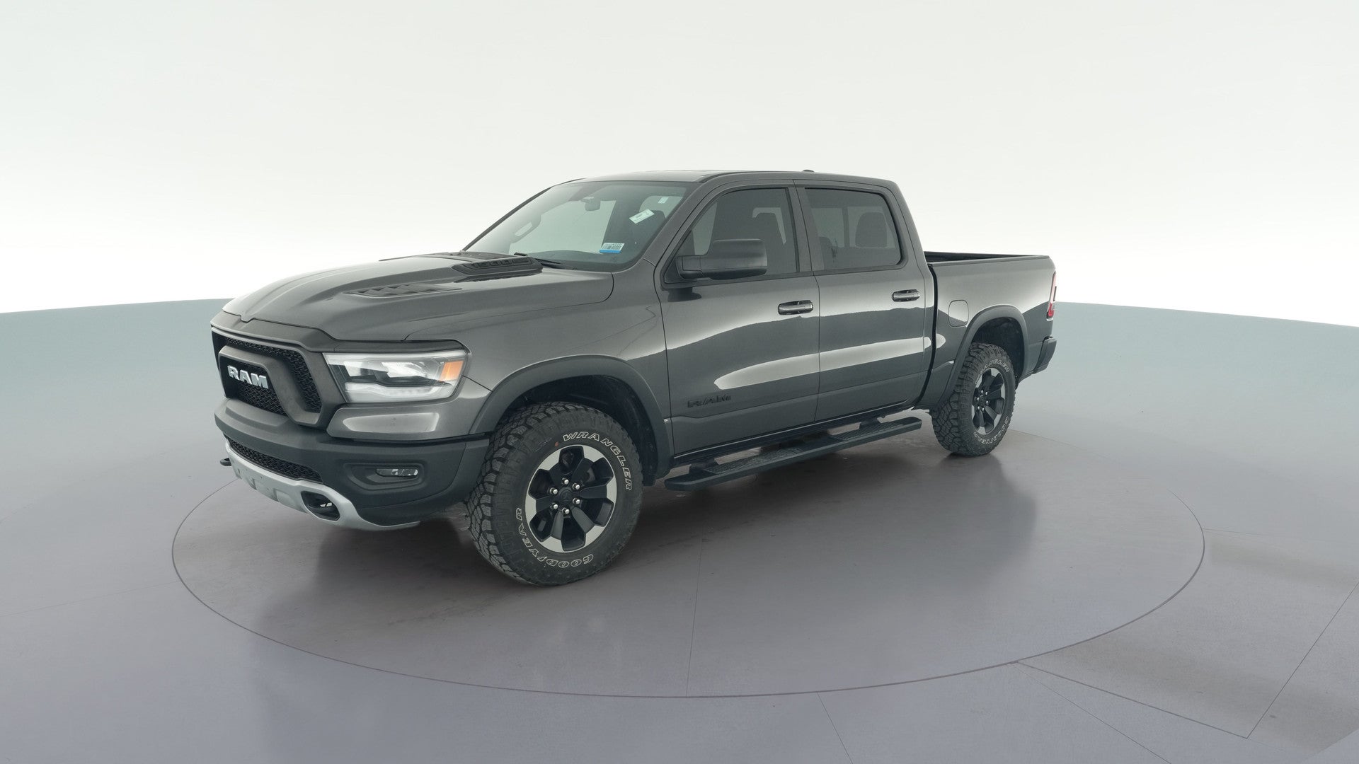 2020 Ram 1500 Crew Cab vehicle photo