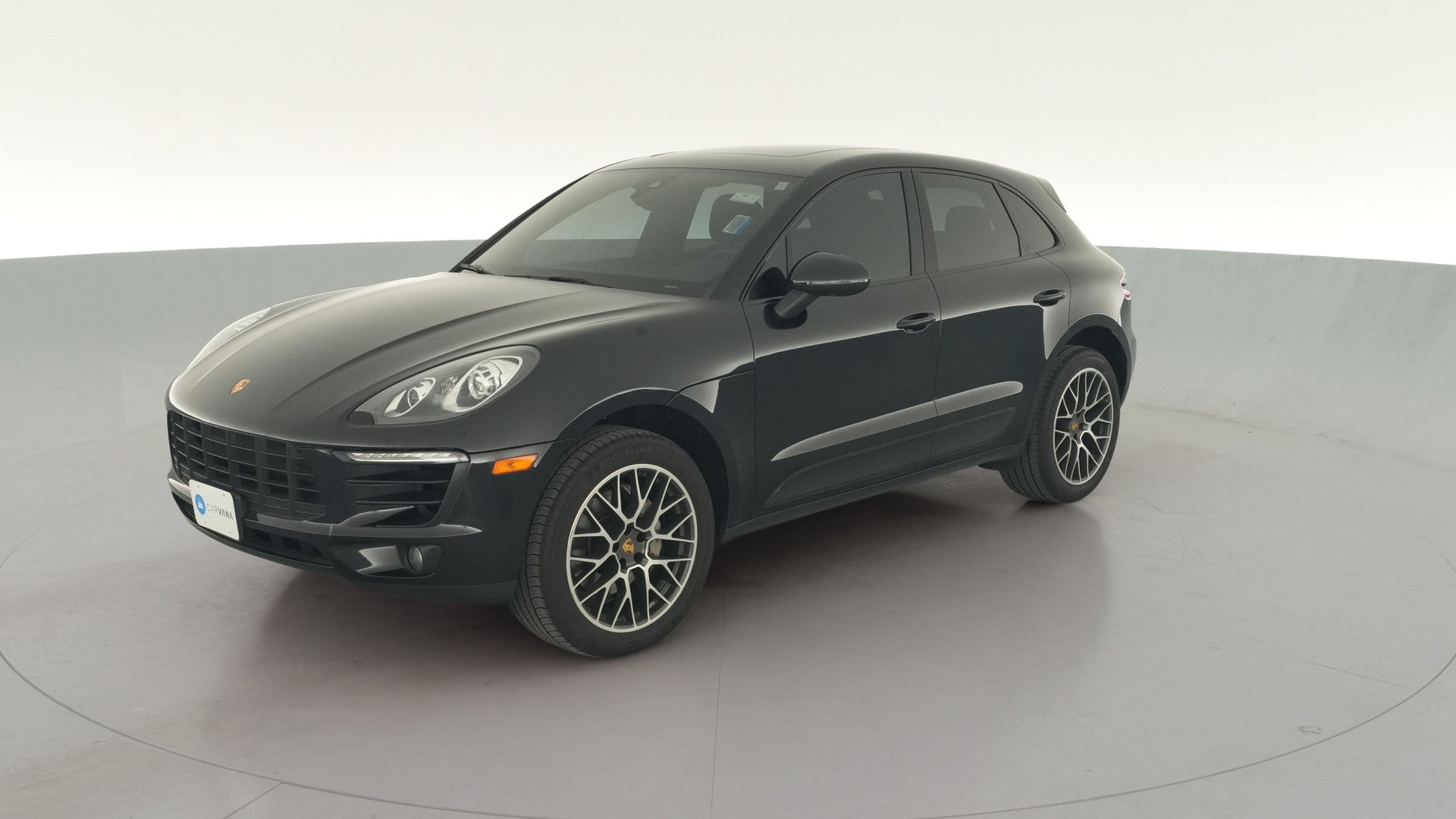 2018 Porsche Macan vehicle photo