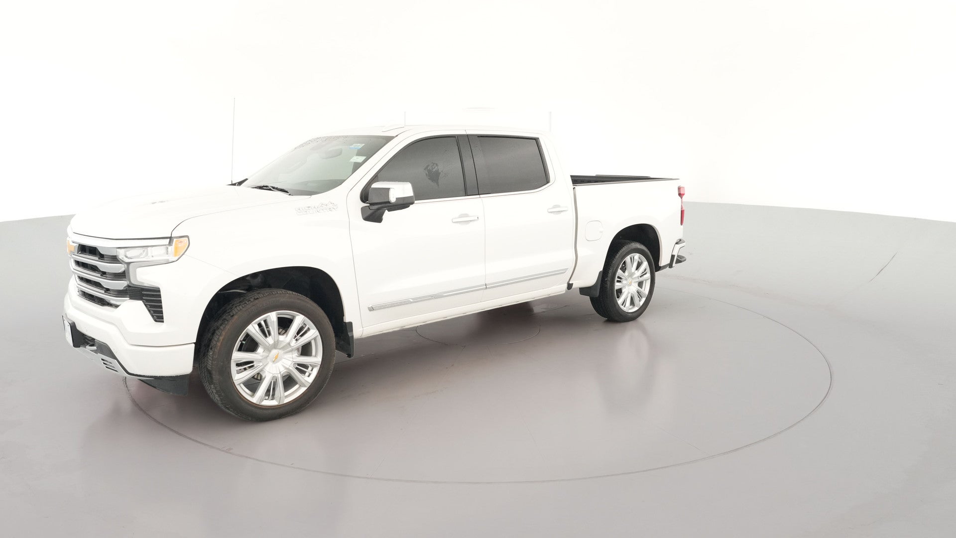 2023 Chevrolet Silverado 1500 Crew Cab vehicle photo