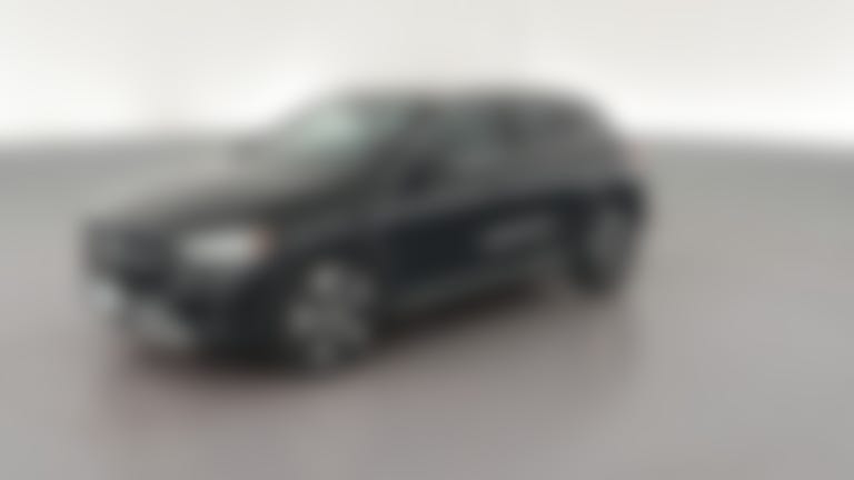 2025 Mercedes-Benz GLA vehicle photo