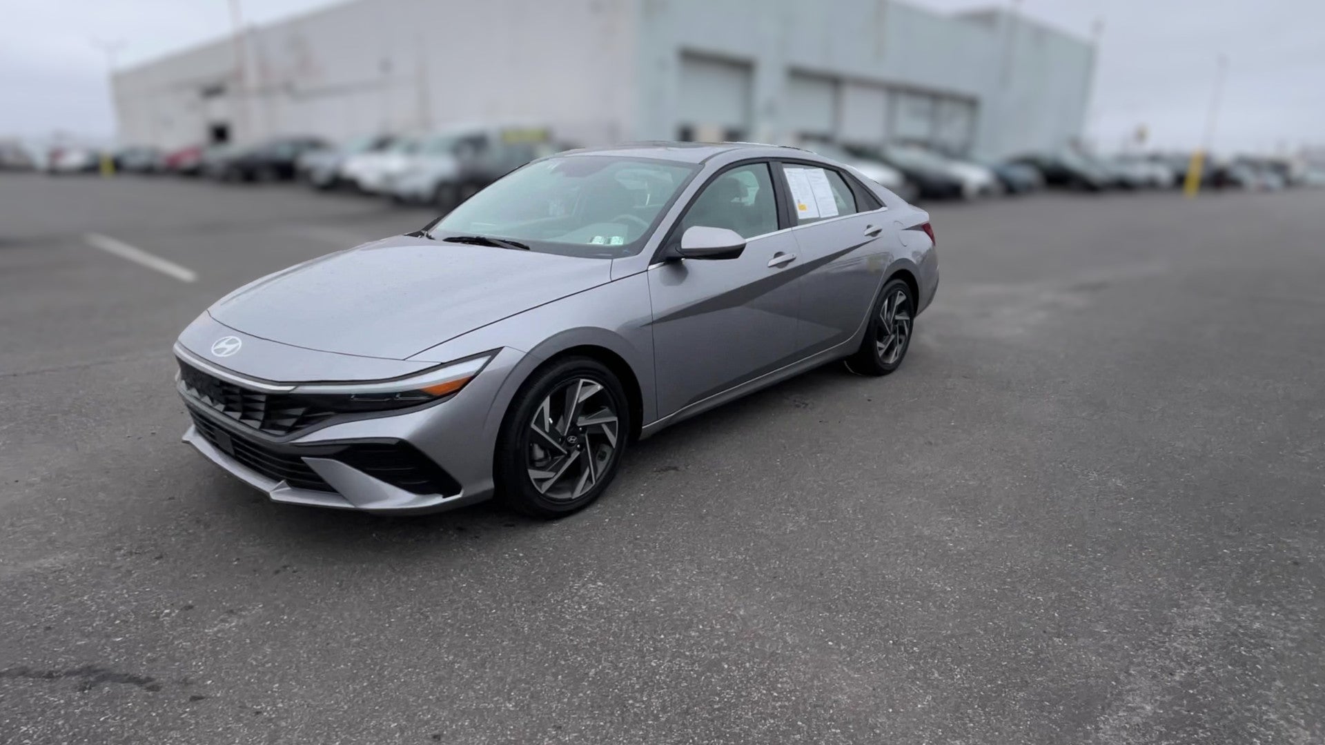 2025 Hyundai Elantra vehicle photo