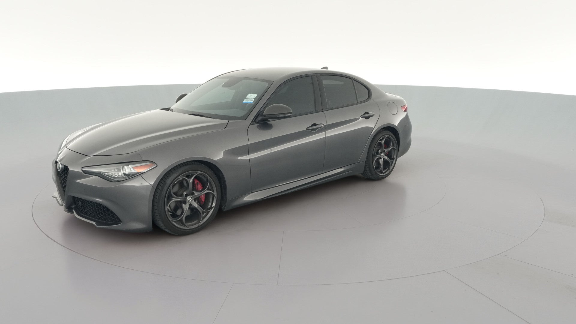 2019 Alfa Romeo Giulia vehicle photo