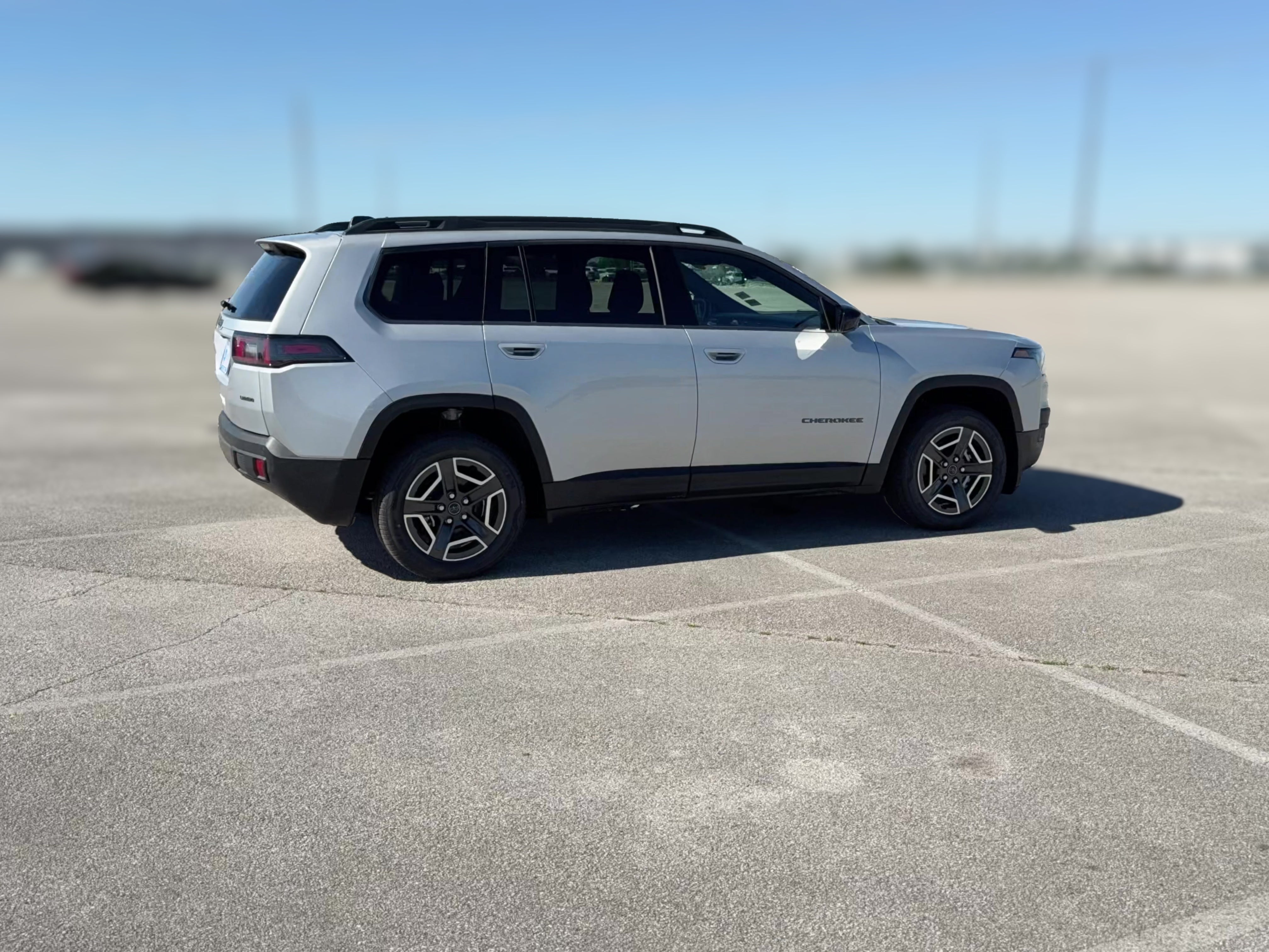 2026 Jeep Cherokee Laredo - Photo 31