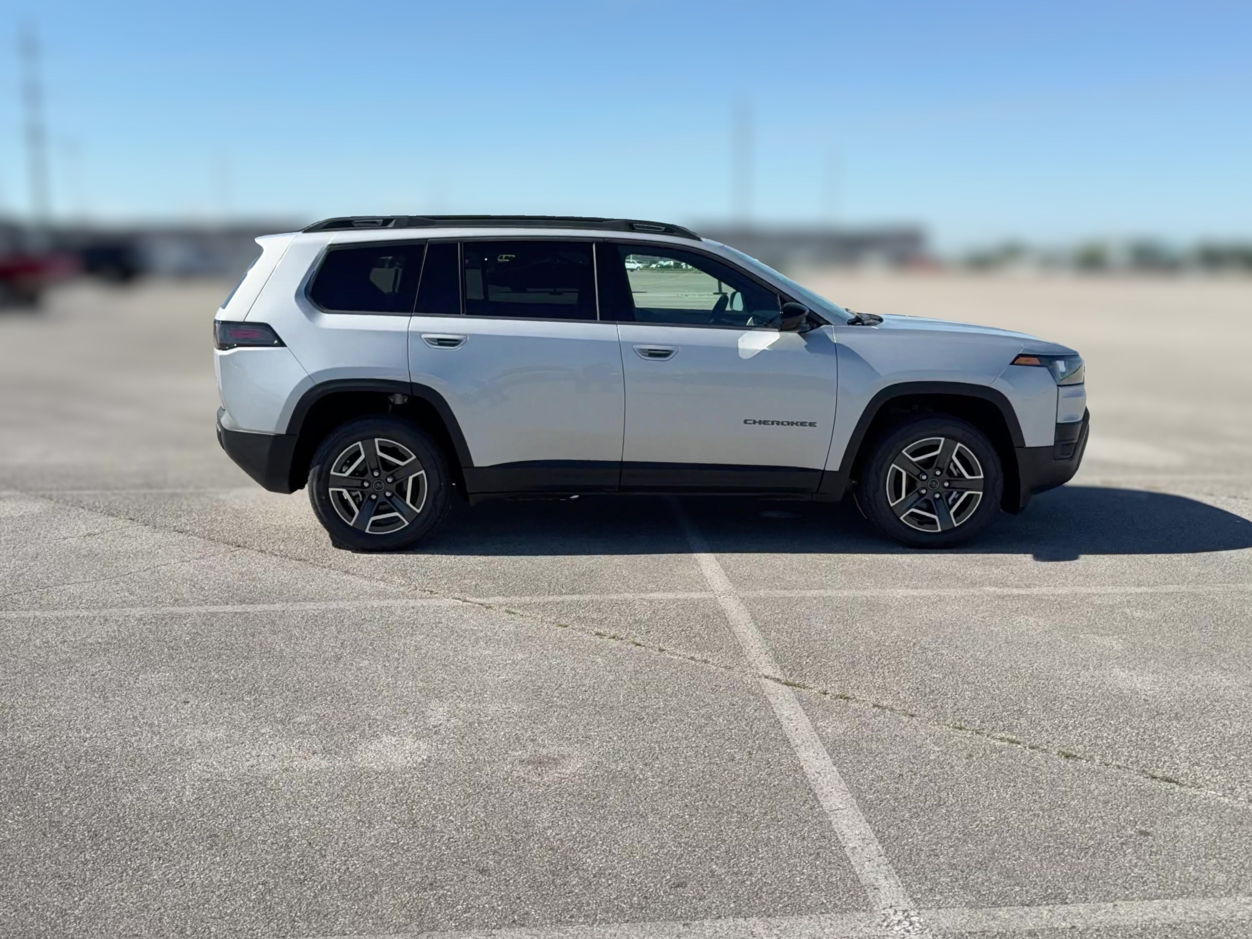 2026 Jeep Cherokee Laredo - Photo 32