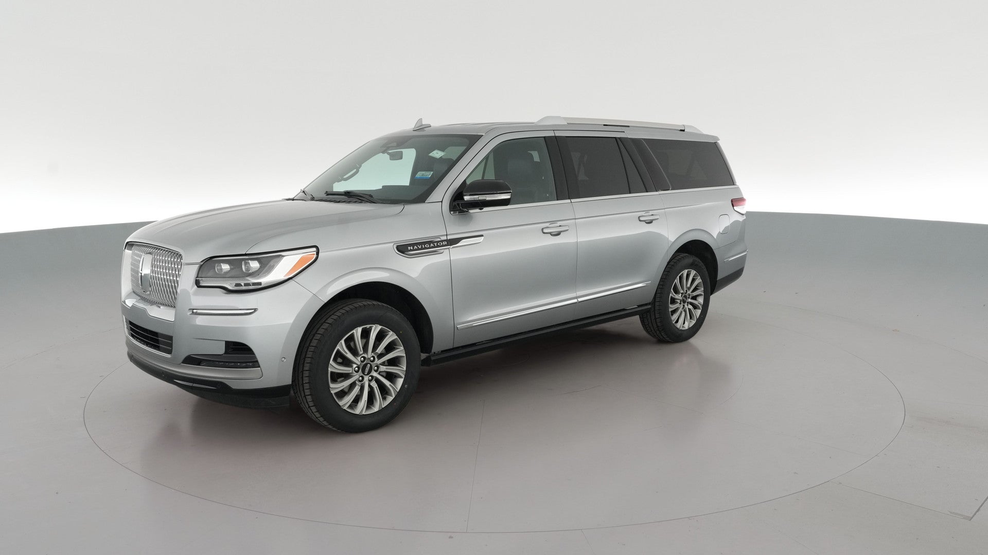 2024 Lincoln Navigator L vehicle photo