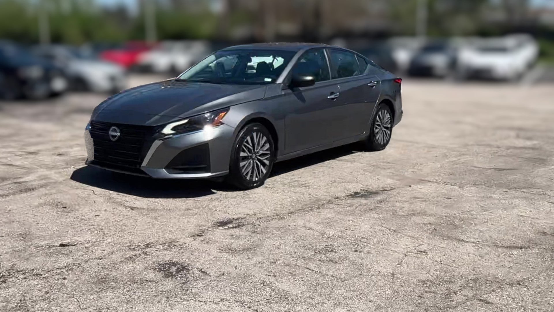 2025 Nissan Altima vehicle photo