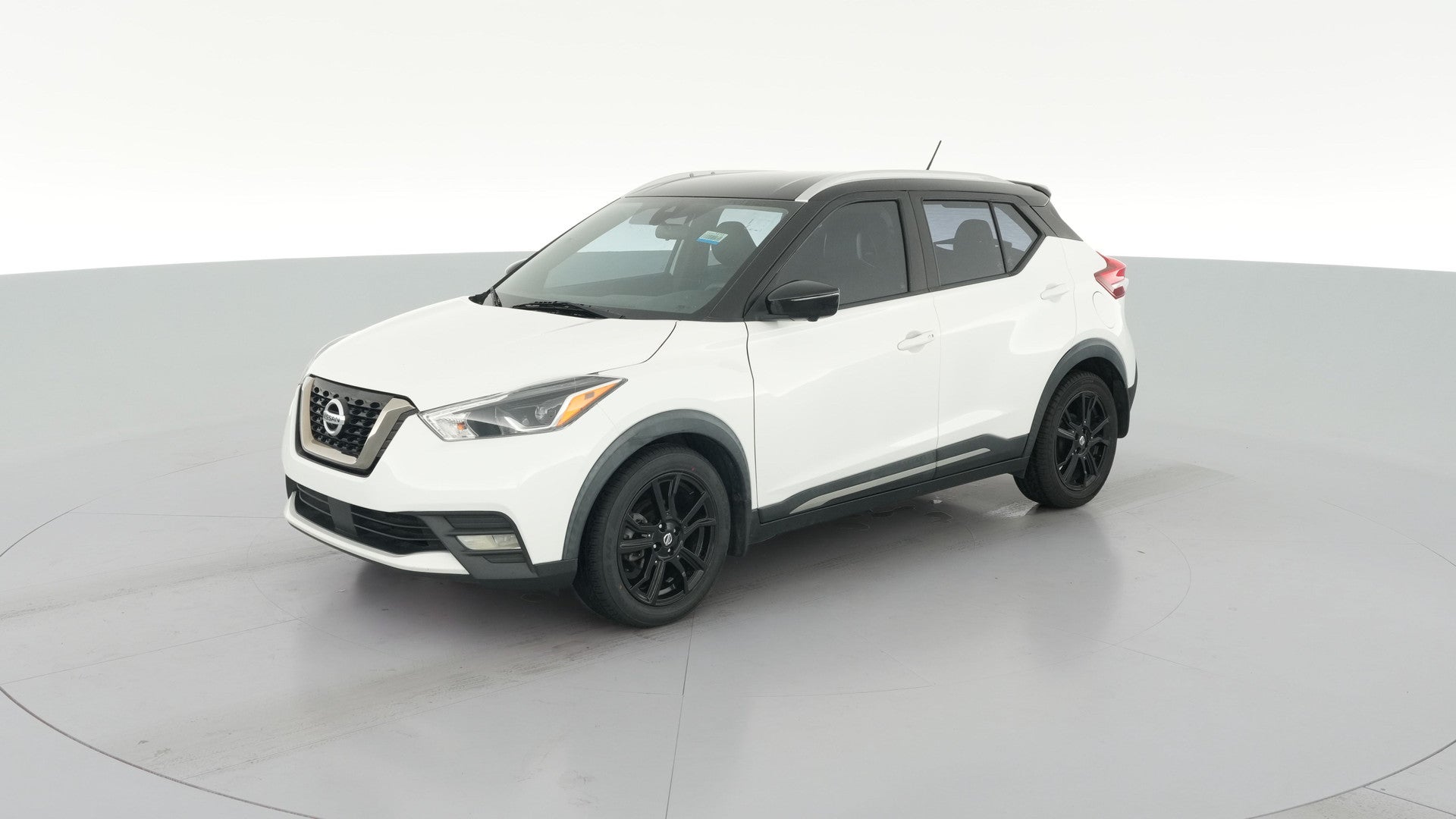 2020 Nissan Kicks vehicle photo