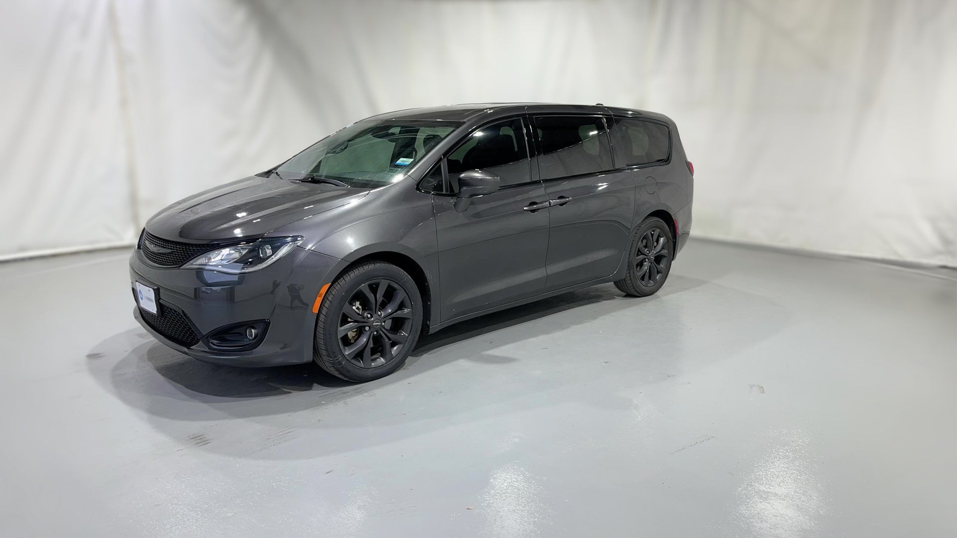 2020 Chrysler Pacifica vehicle photo