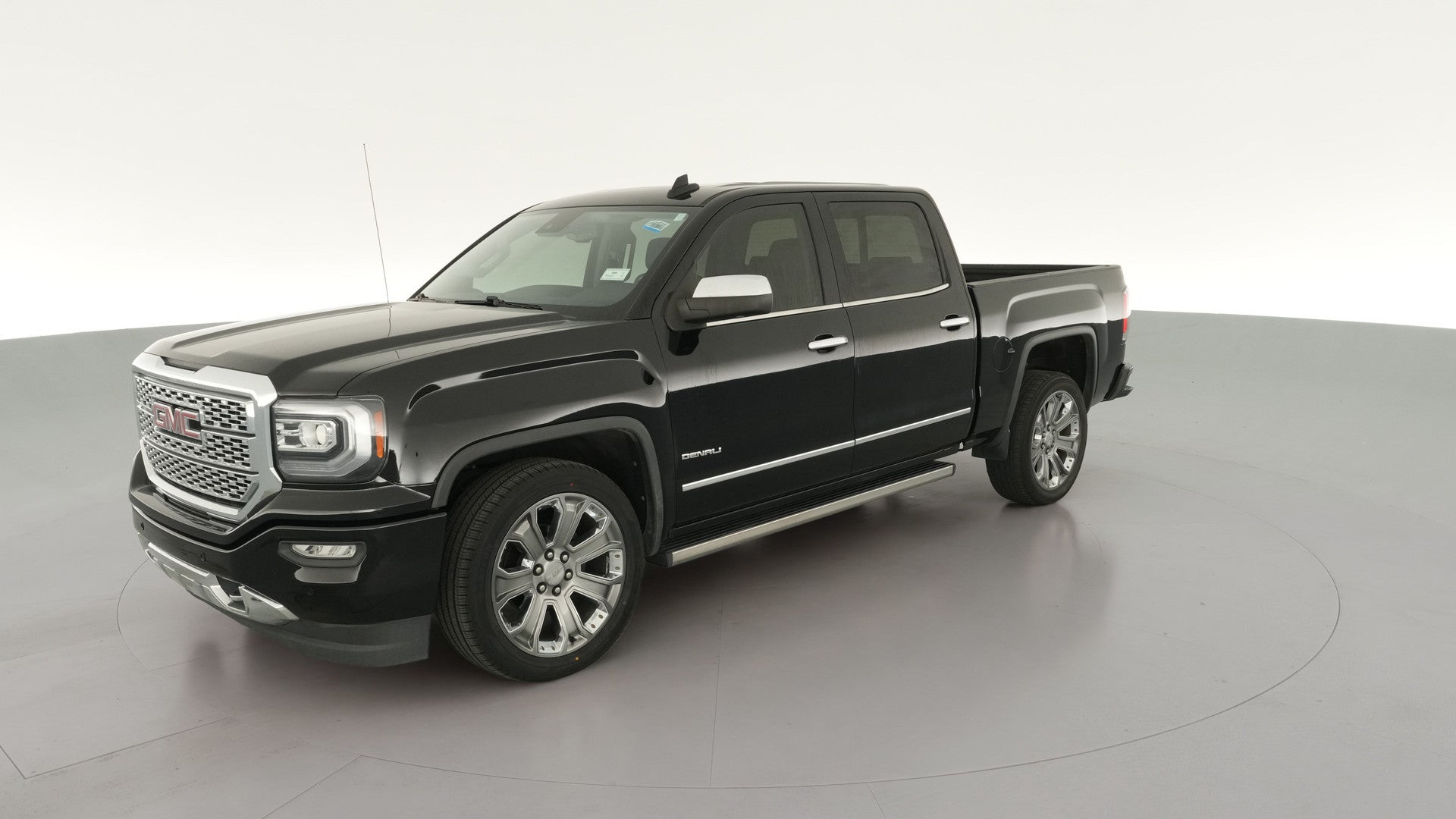 2018 GMC Sierra 1500 Crew Cab vehicle photo