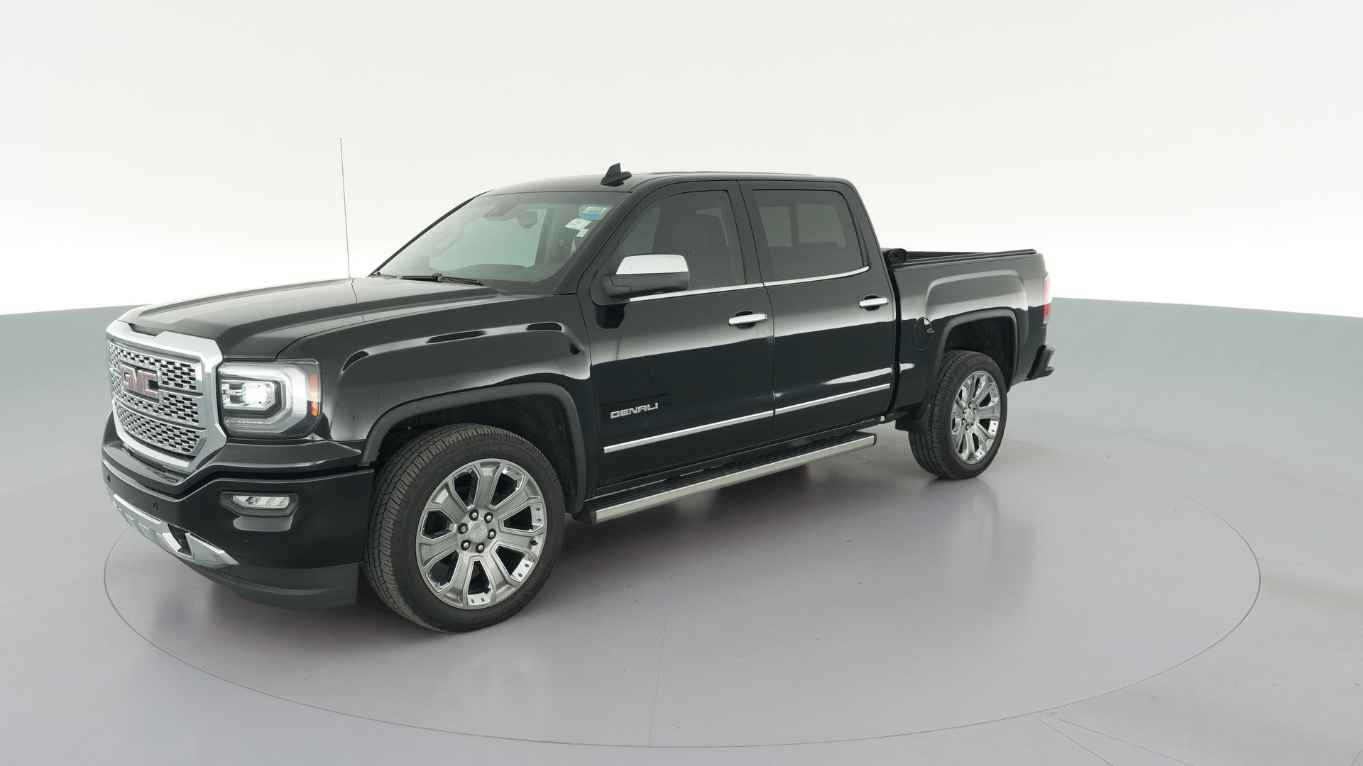 2018 GMC Sierra 1500 Crew Cab vehicle photo
