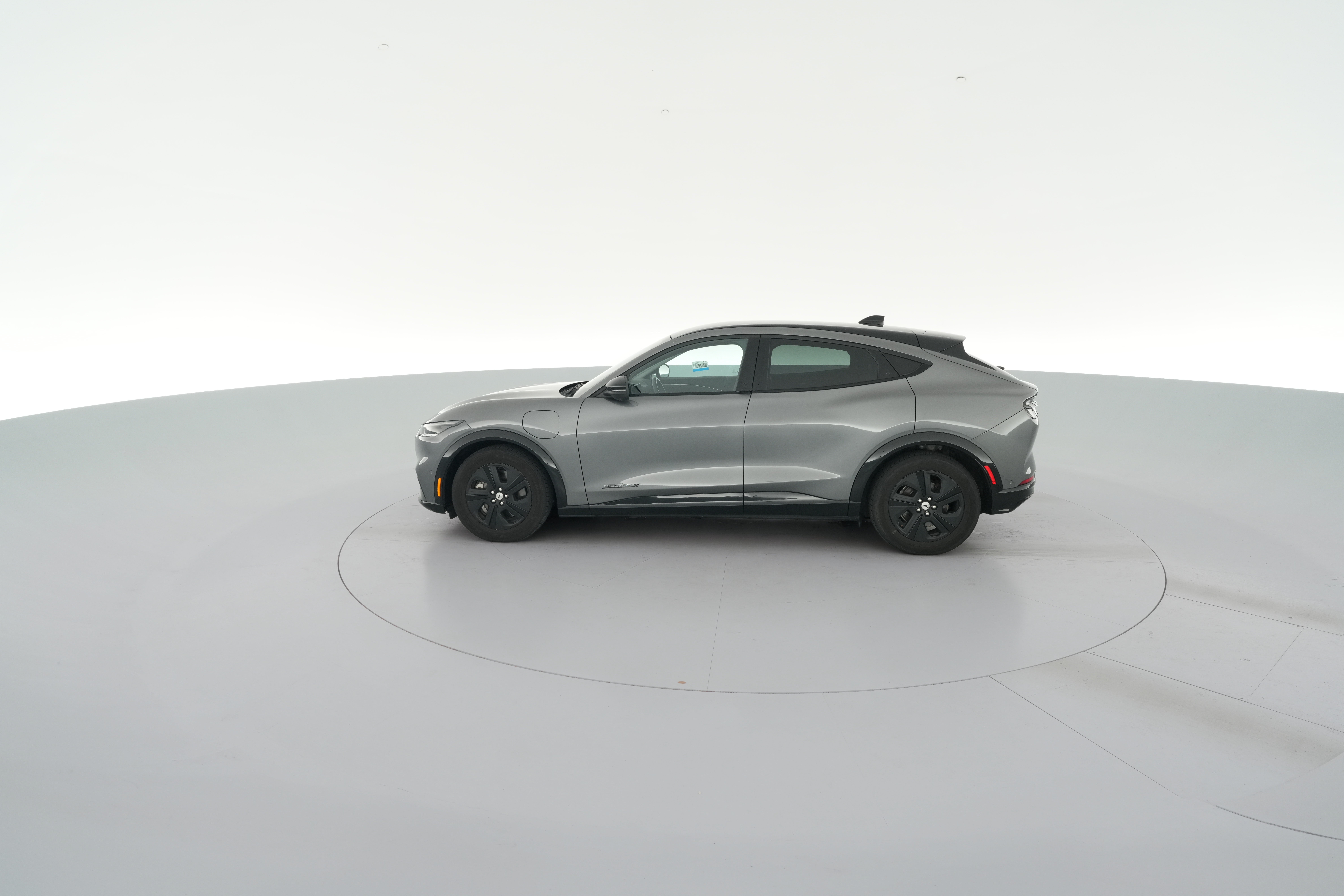 2021 Ford Mustang Mach-E California Route 1 RWD - Photo 31