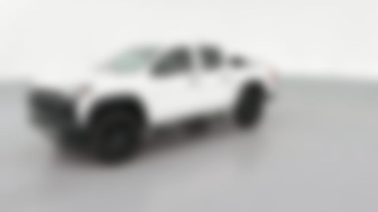 2025 Chevrolet Colorado Crew Cab vehicle photo