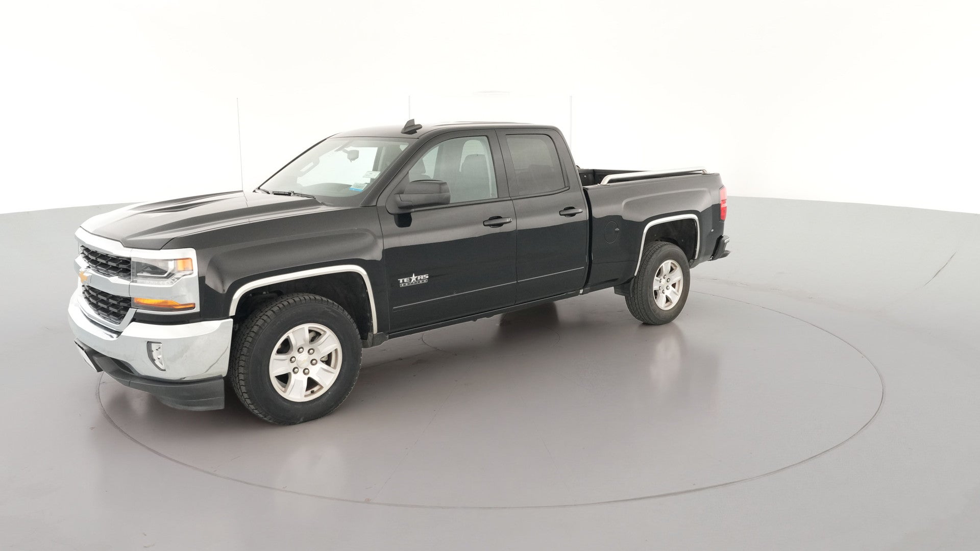2018 Chevrolet Silverado 1500 Double Cab vehicle photo