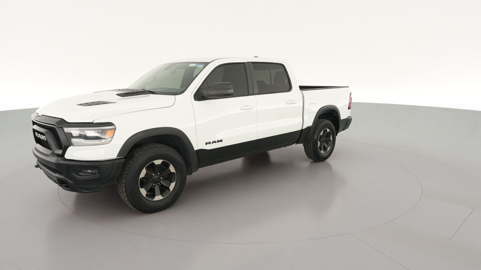 2019 Ram 1500 Crew Cab vehicle photo