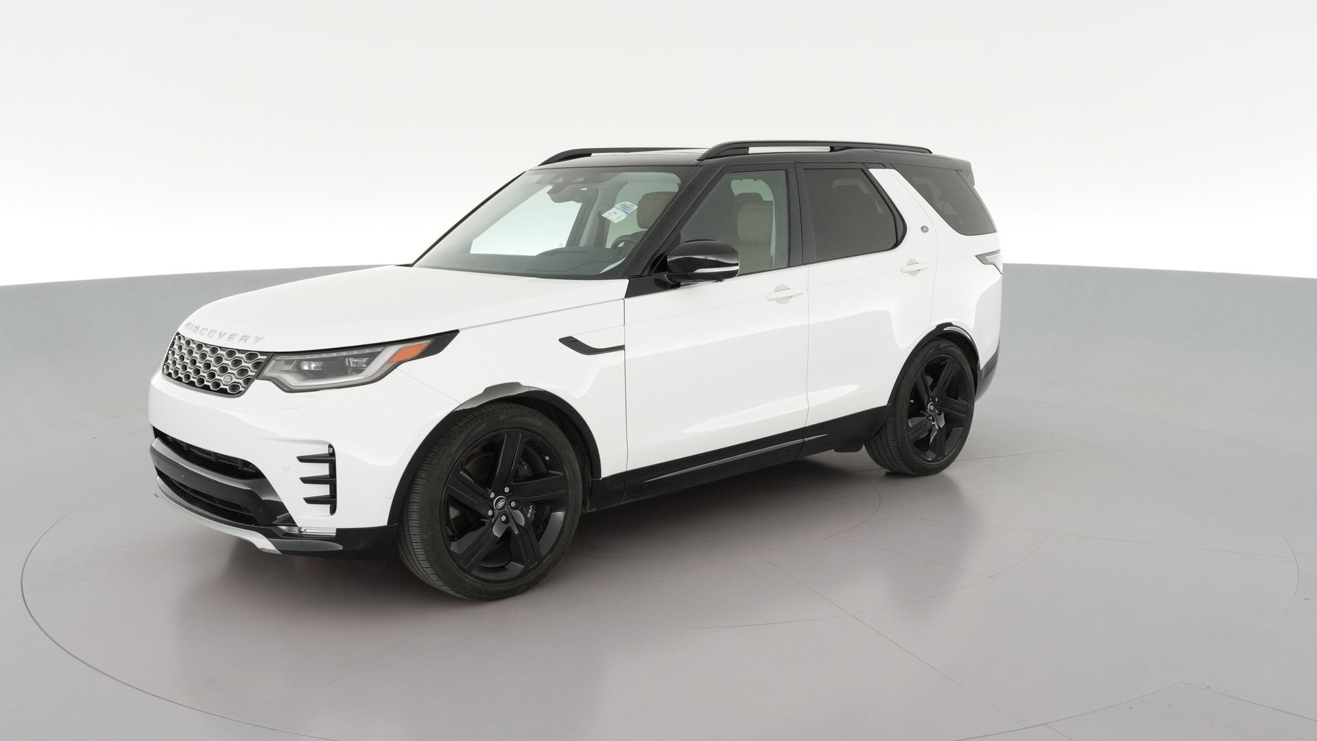 2025 Land Rover Discovery vehicle photo