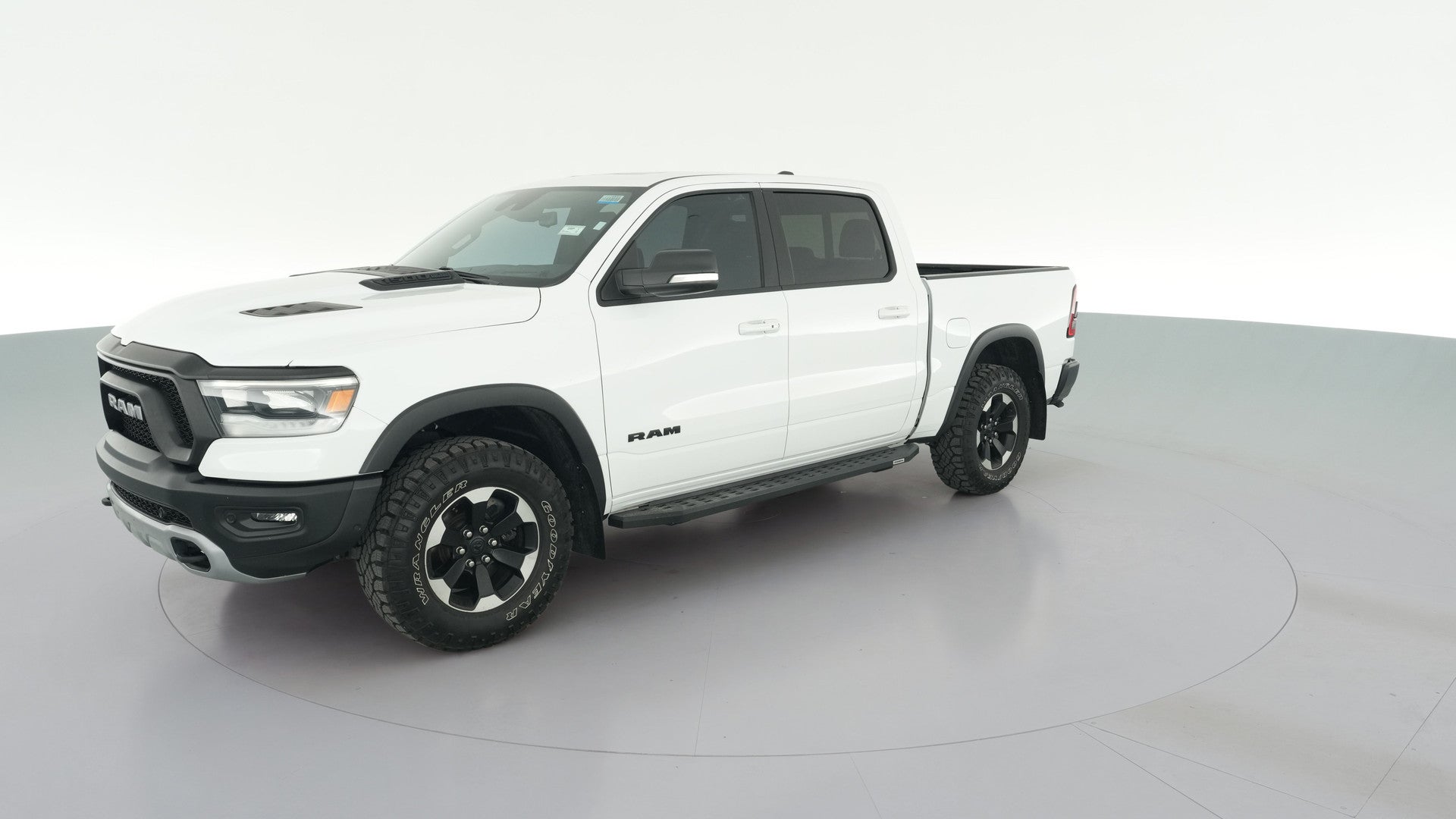 2021 Ram 1500 Crew Cab vehicle photo