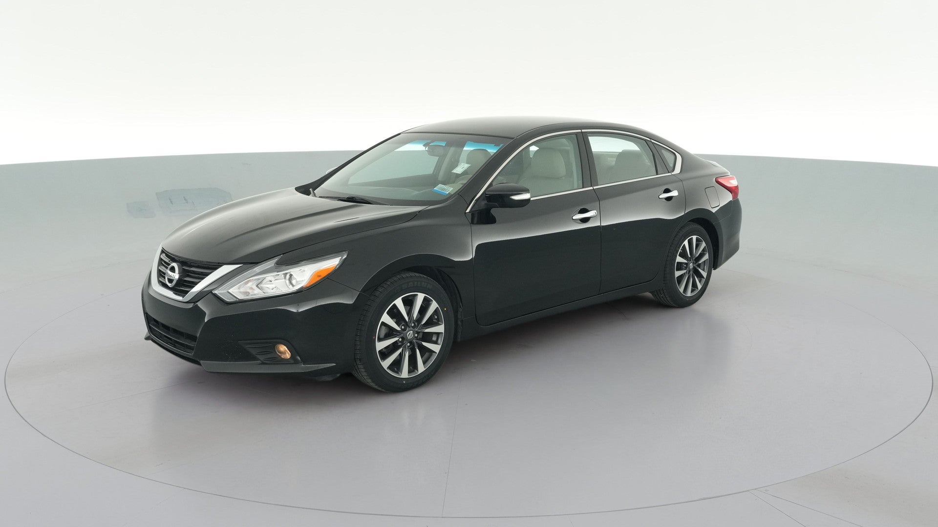 2017 Nissan Altima vehicle photo