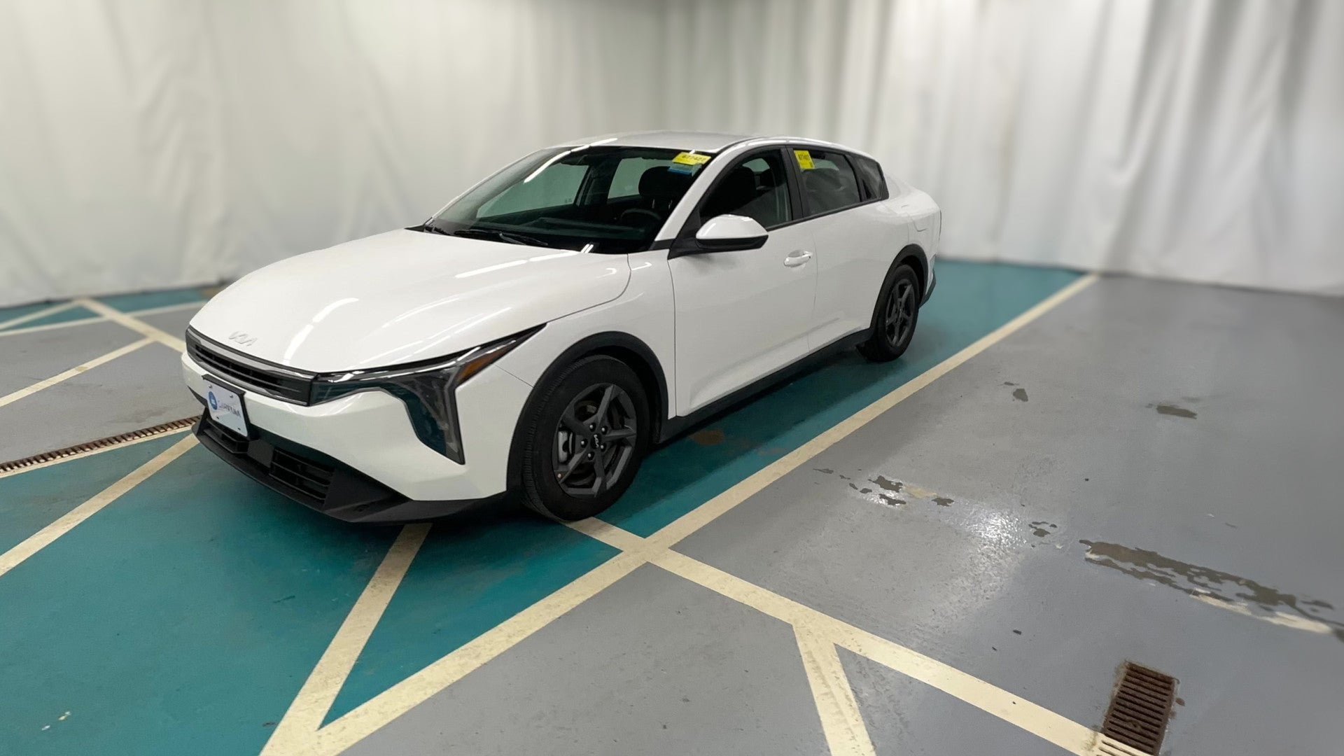2025 Kia K4 vehicle photo