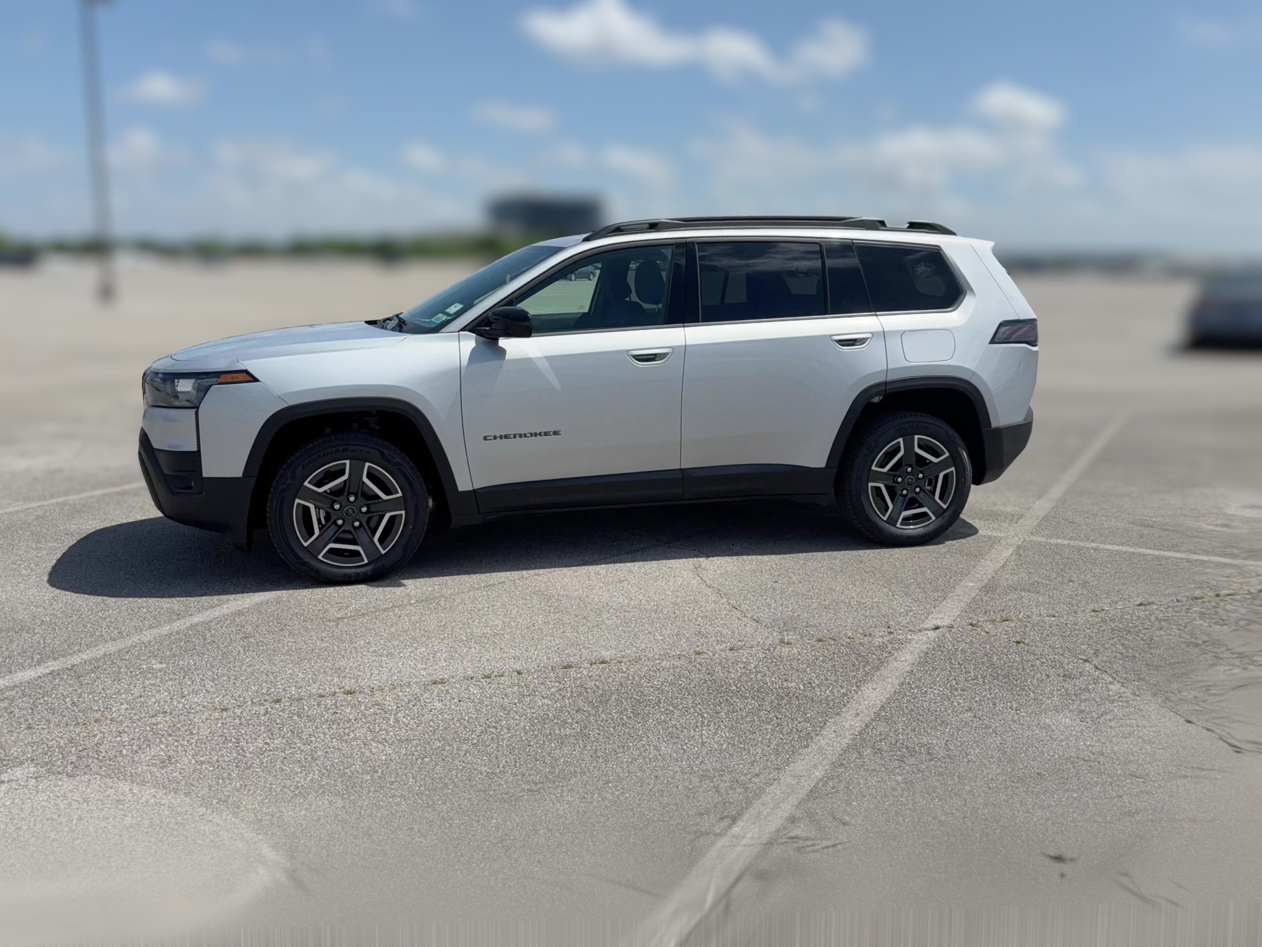 2026 Jeep Cherokee Laredo - Photo 23